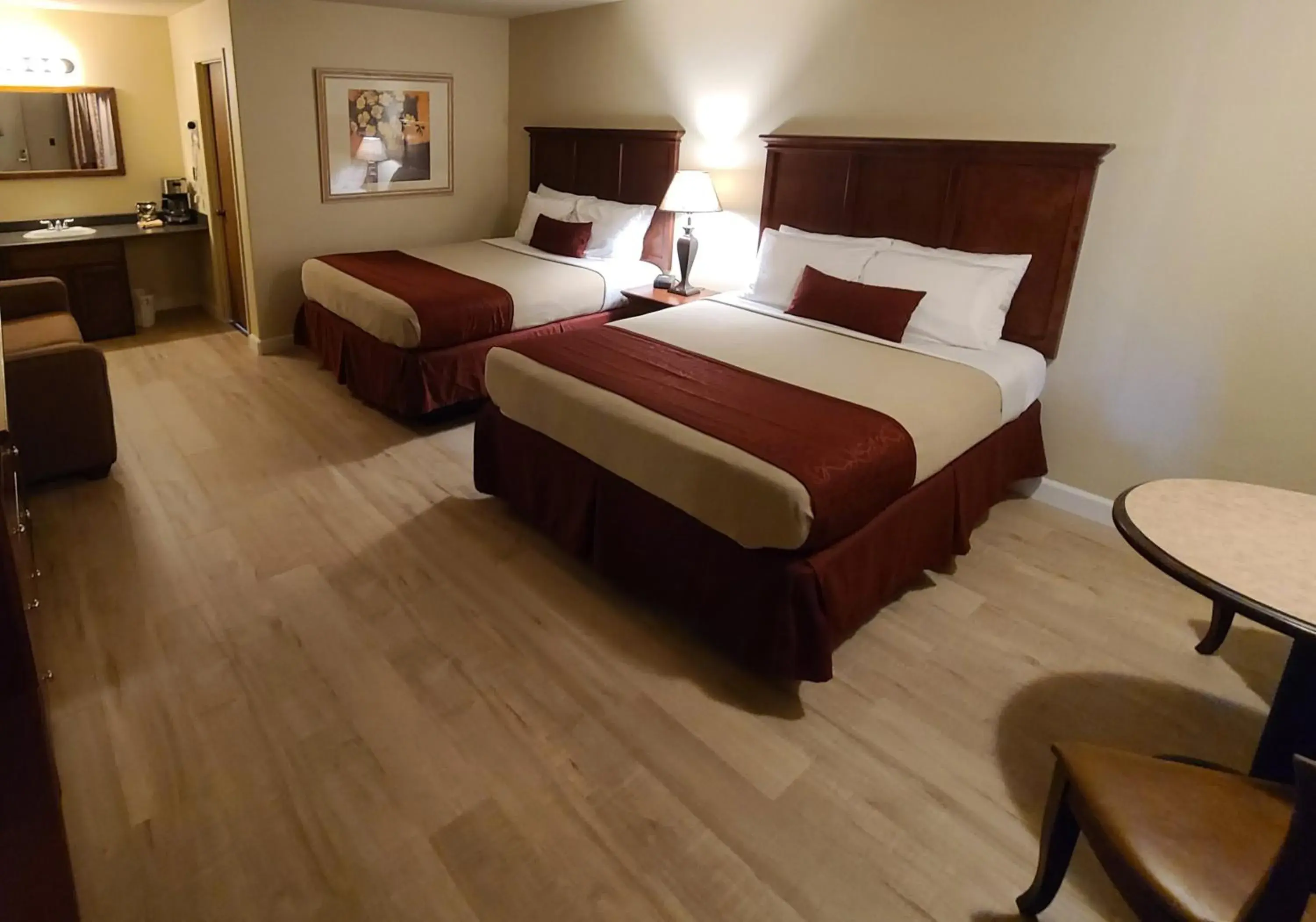 Photo of the whole room, Bed in Homestead Motel Photo of the whole room, Bed in Homestead Motel