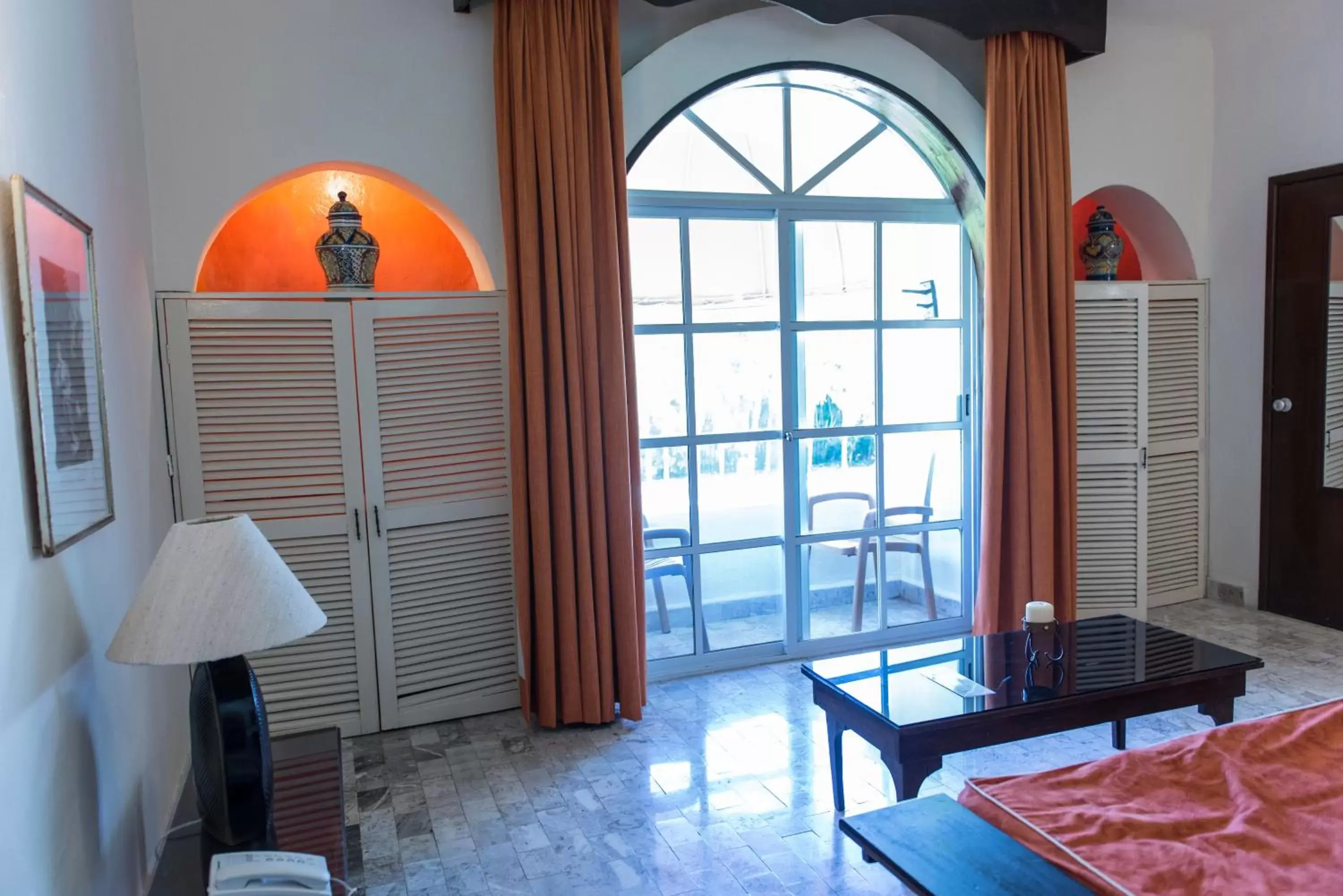 Living room in Villablanca Garden Beach Hotel