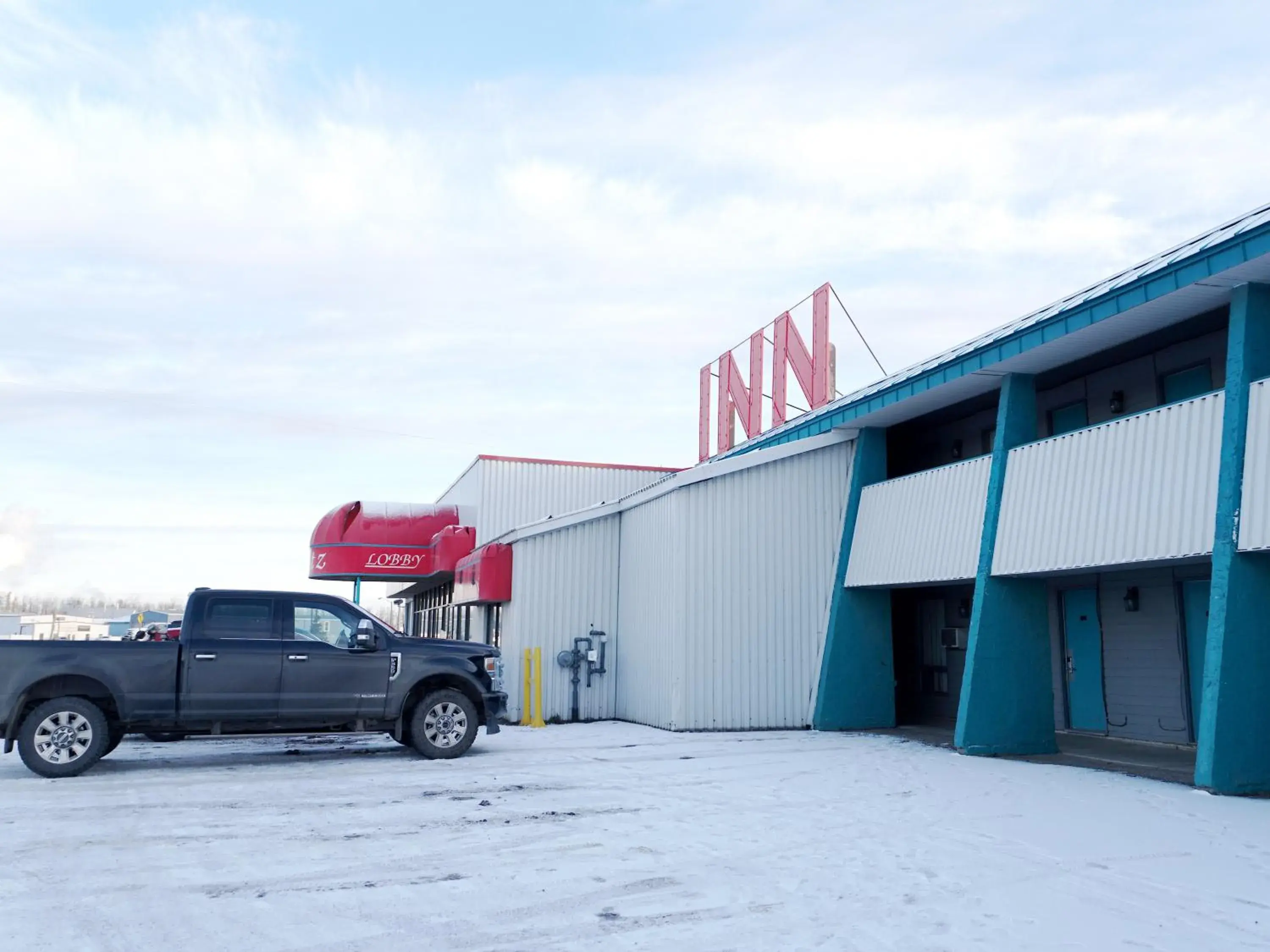 Property Building in The Ritz Cafe and Motor Inn