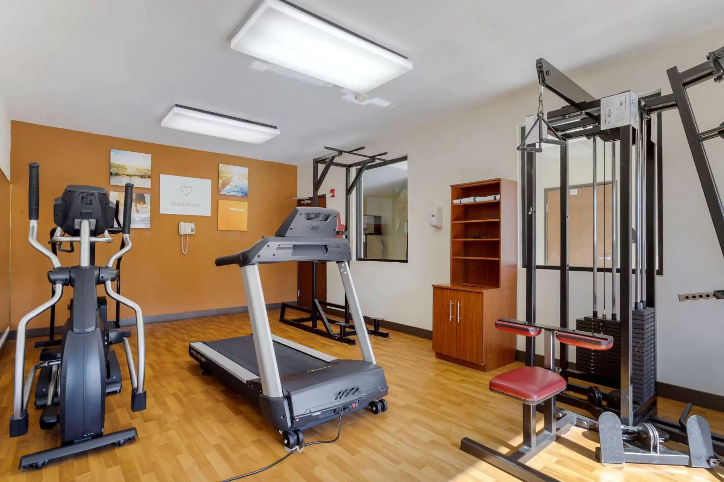 Spa and wellness centre/facilities, Fitness Center/Facilities in Comfort Suites La Porte