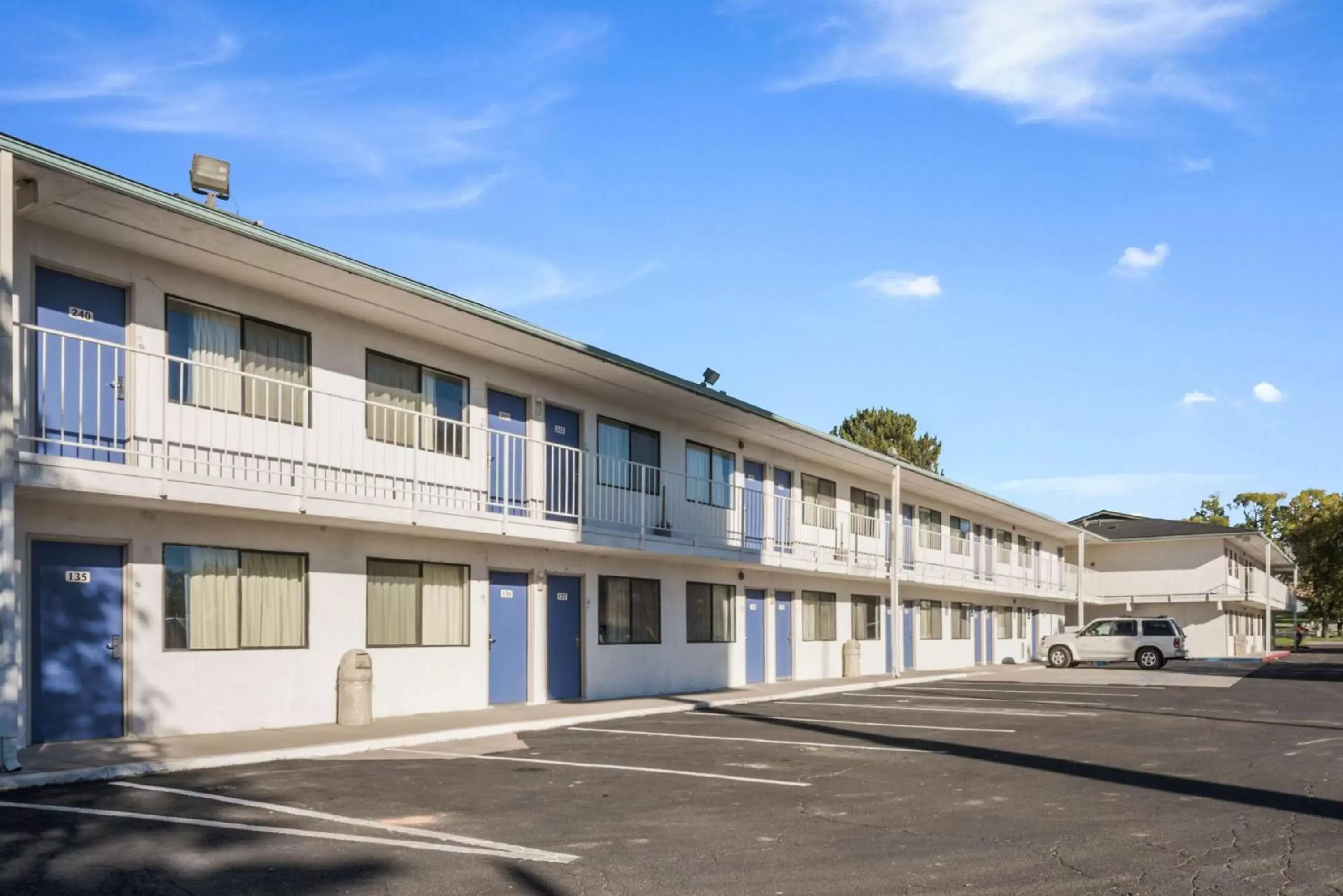 Property building in Motel 6-Winnemucca, NV