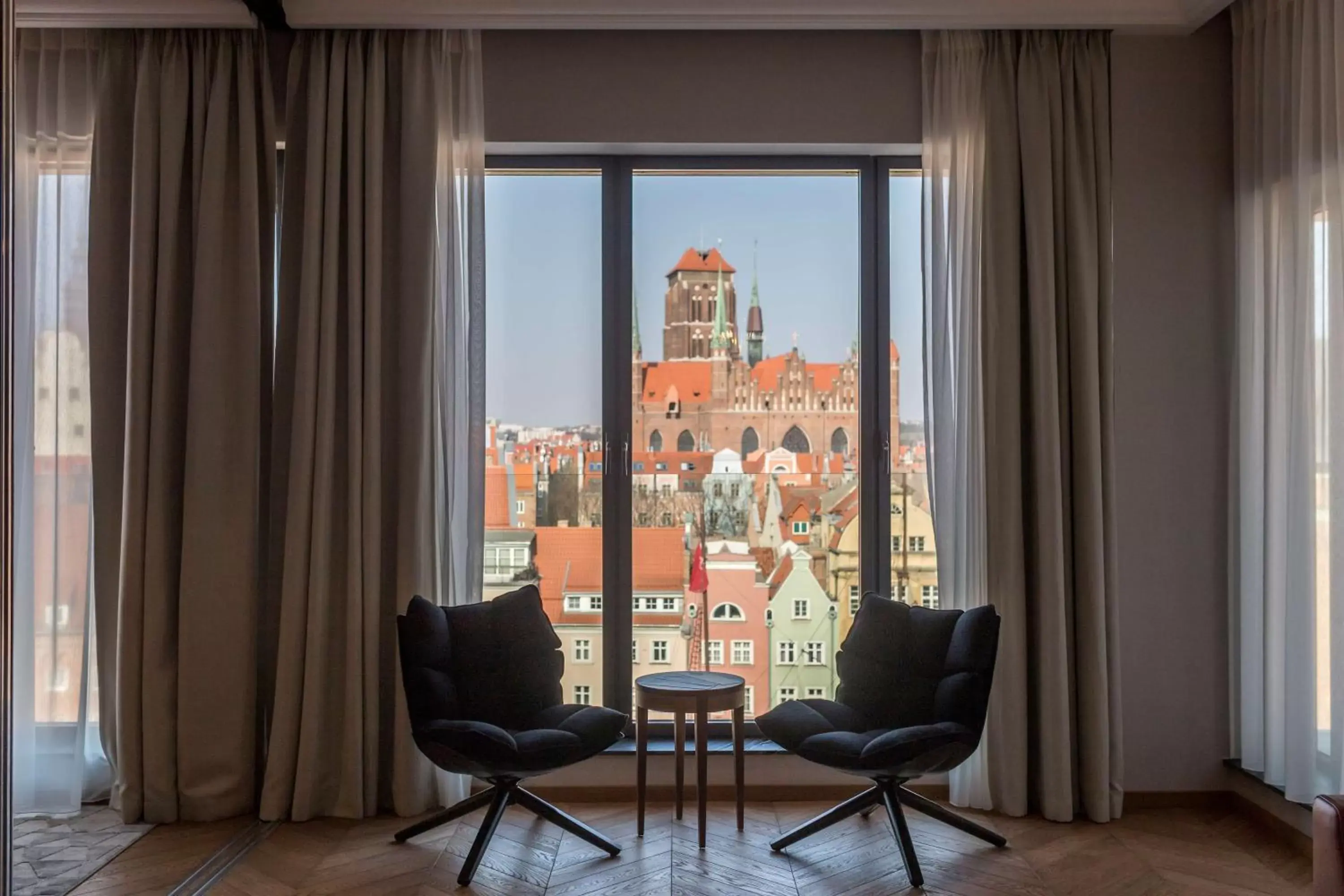 Photo of the whole room, Seating Area in Radisson Hotel & Suites, Gdansk