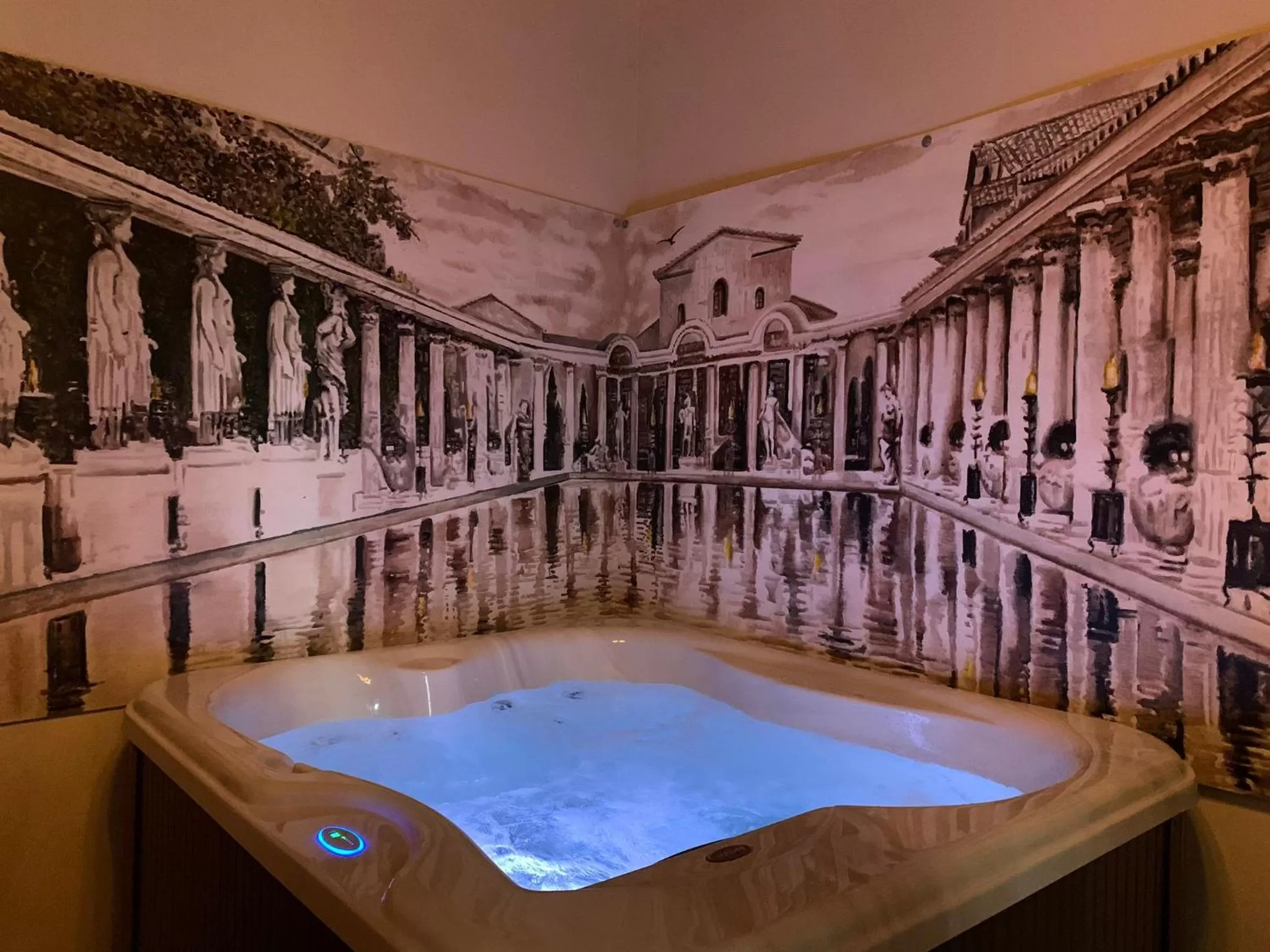 Hot Tub in Borgo Petroro