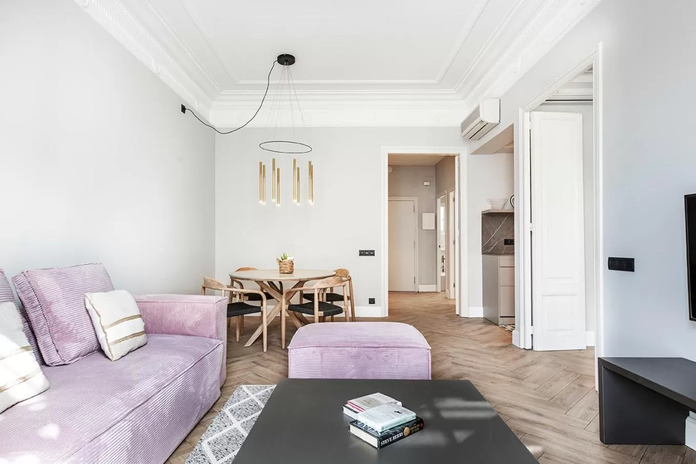 TV and multimedia in Weflating City Center