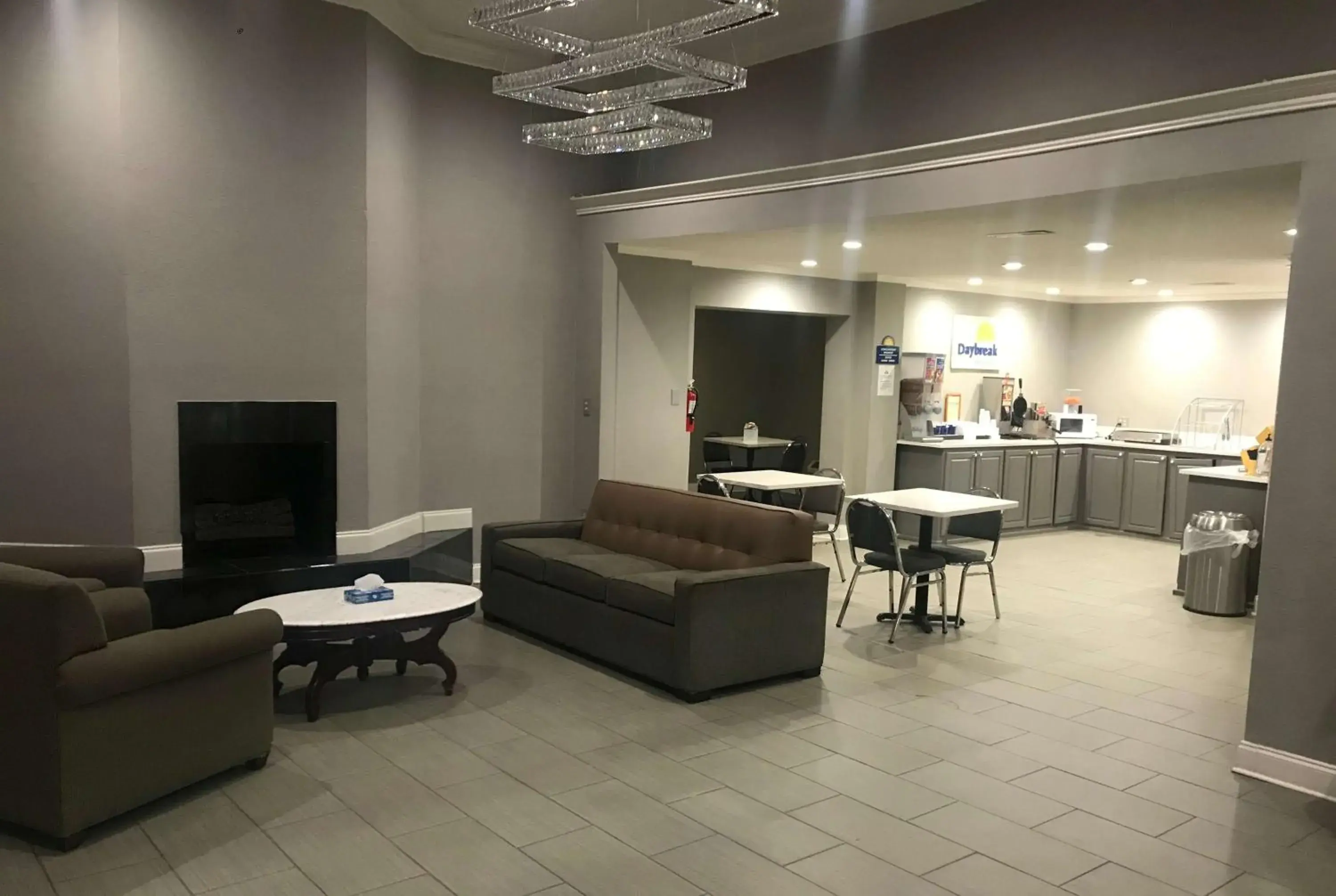 Lobby or reception in Days Inn & Suites by Wyndham Collierville Germantown Area