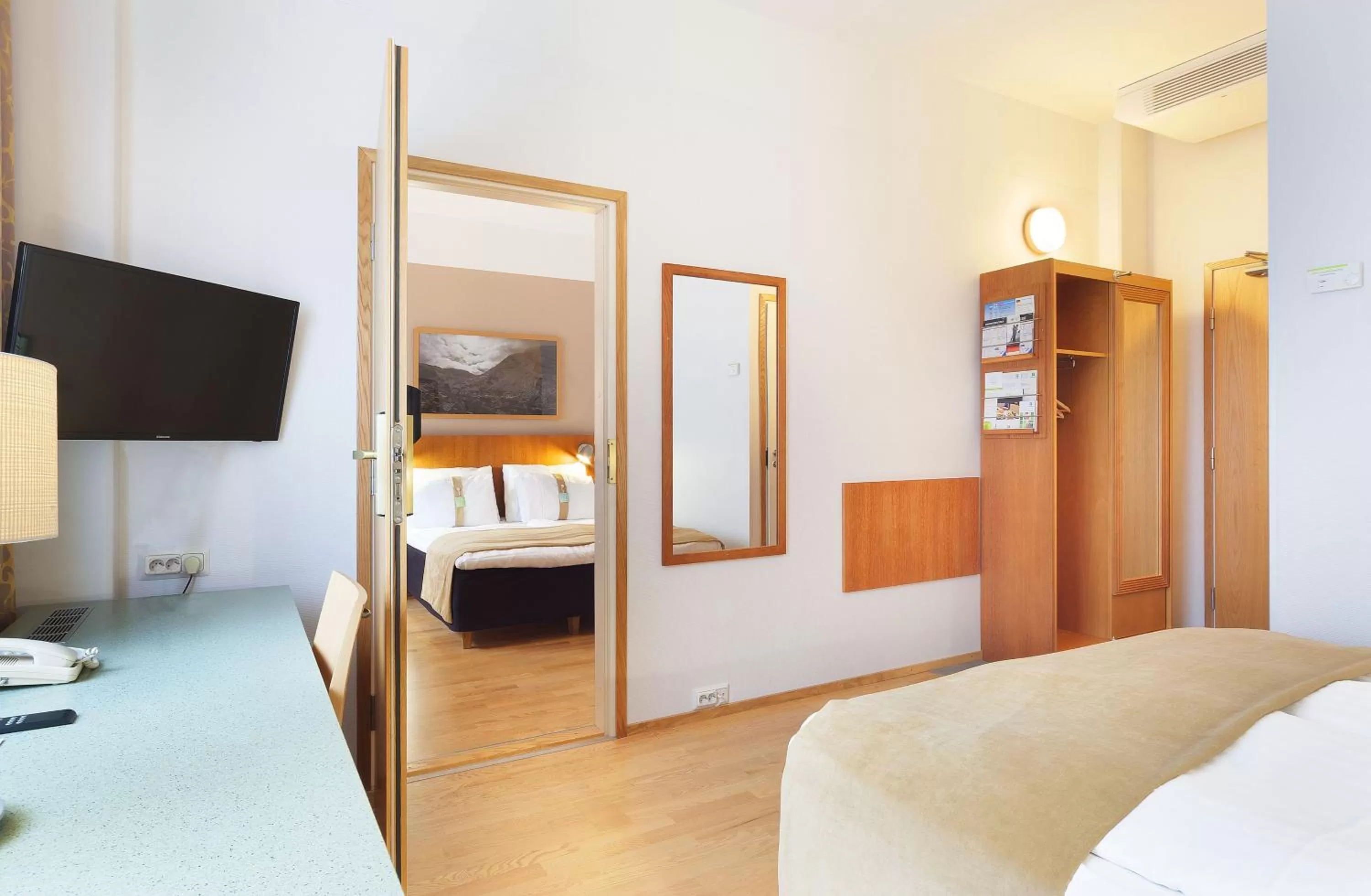 Photo of the whole room, Bed in Holiday Inn Helsinki-Vantaa Airport by IHG