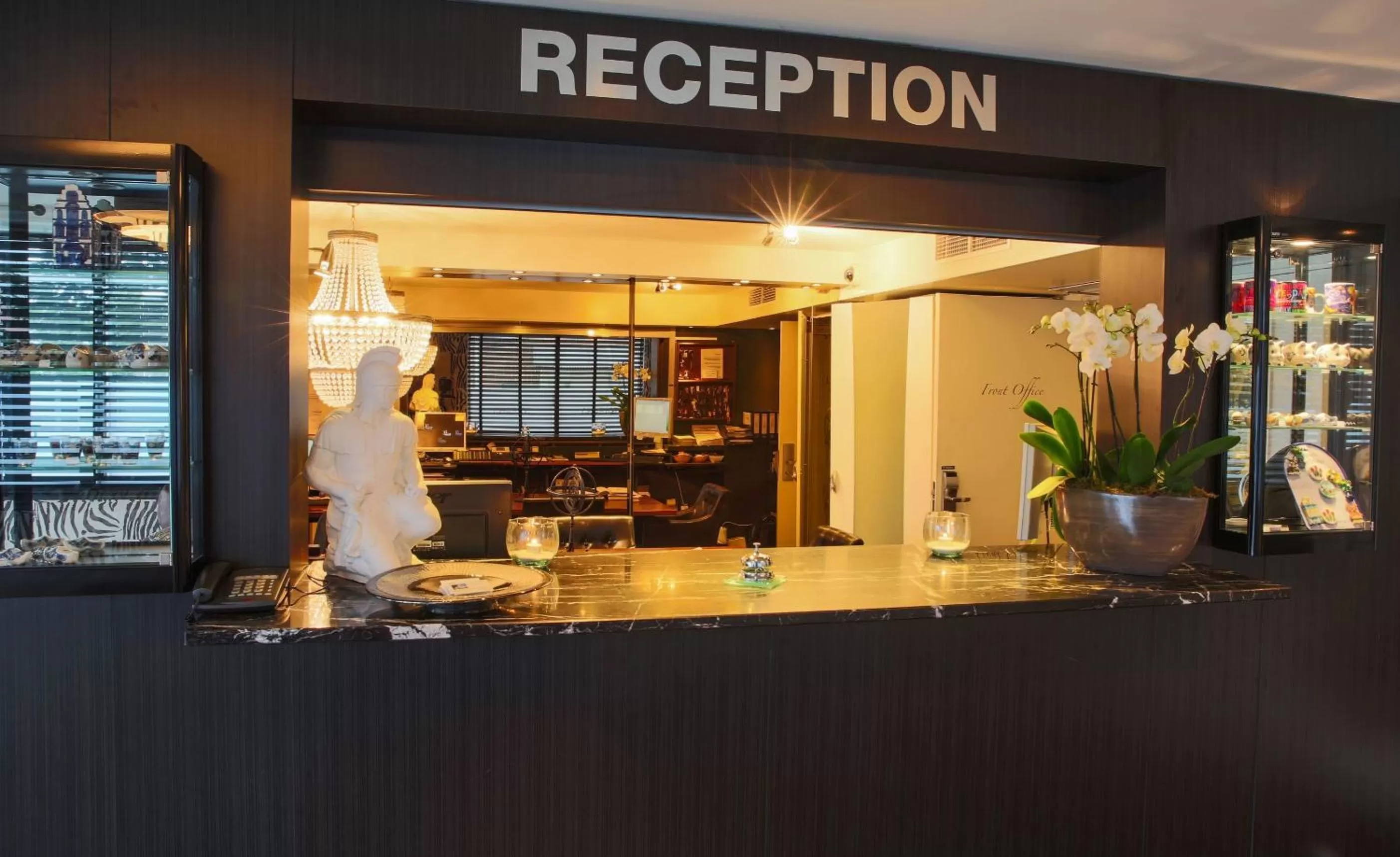 Lobby or reception in Boutique Hotel Chariot - Amsterdam Schiphol Airport