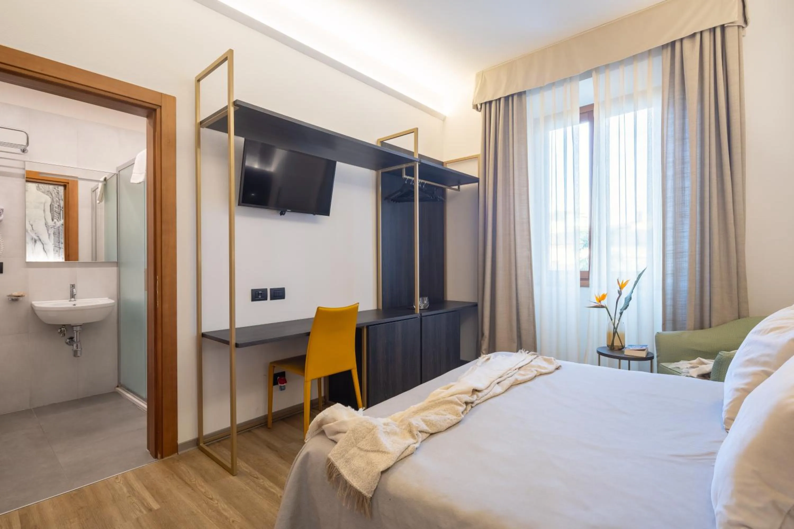 Bedroom, Bed in Hotel Mia Cara & Spa