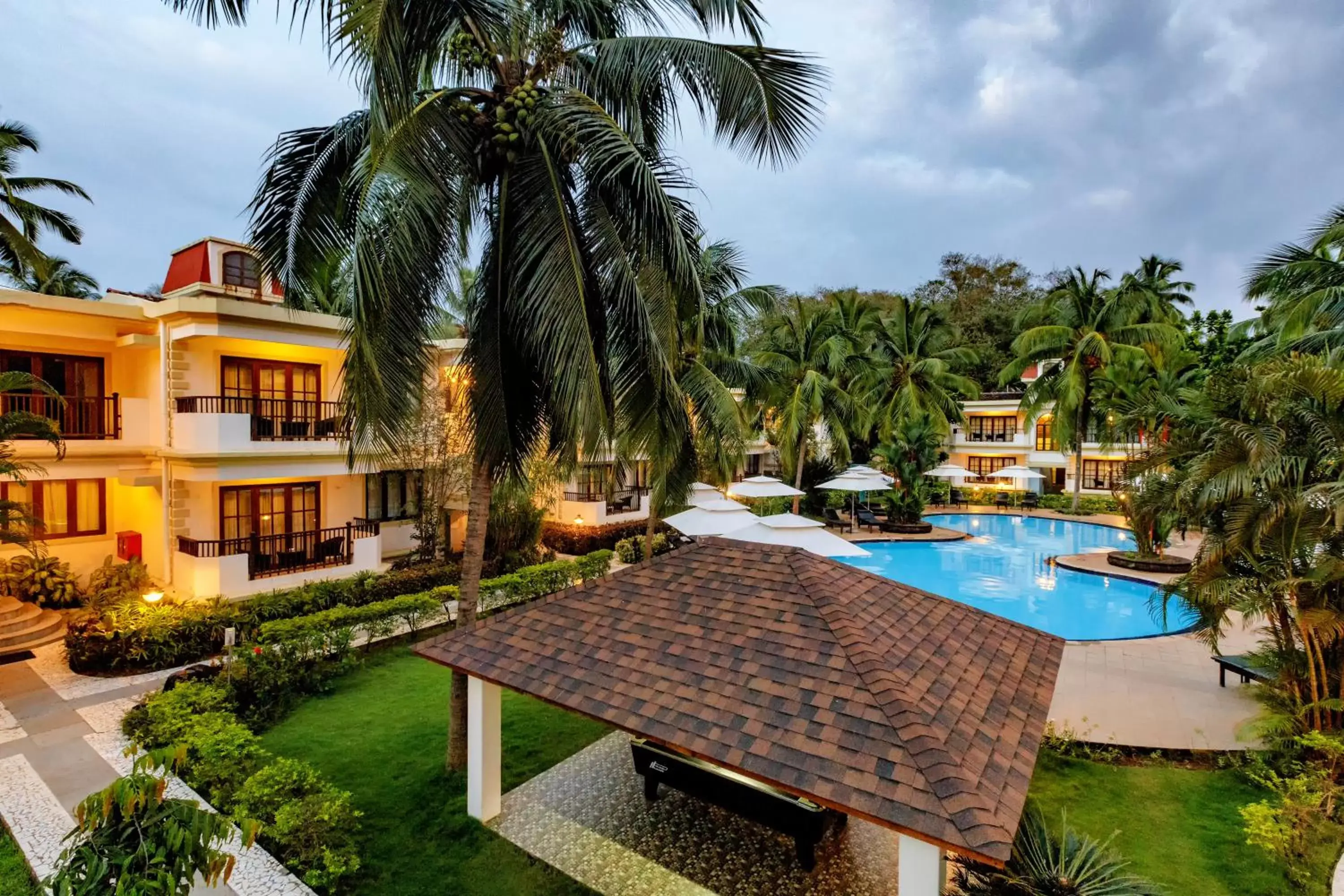 Property building, Pool View in Sonesta Inns - Candolim