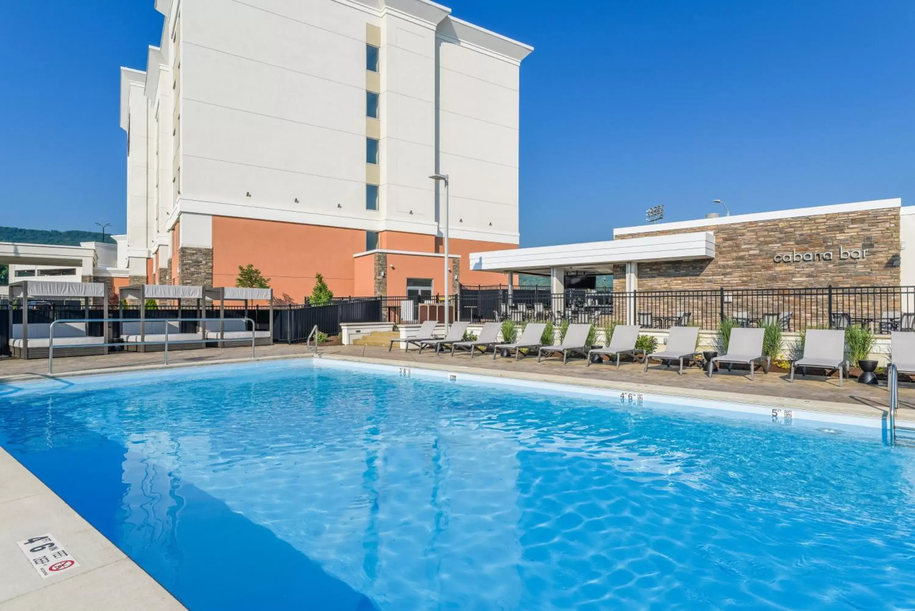 Lounge or bar, Swimming Pool in Tioga Downs Casino and Resort