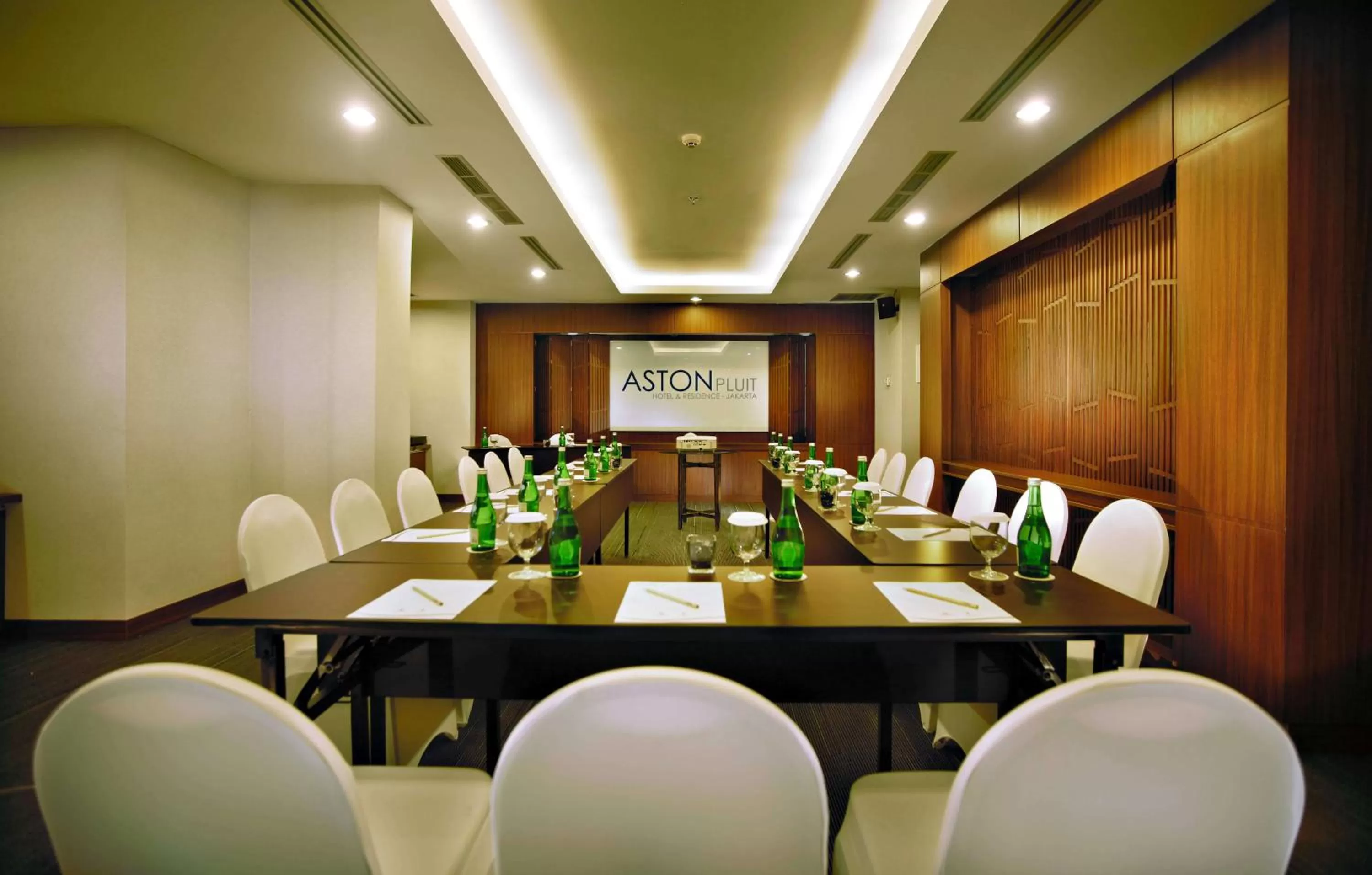 Business facilities in ASTON Pluit Hotel & Residence