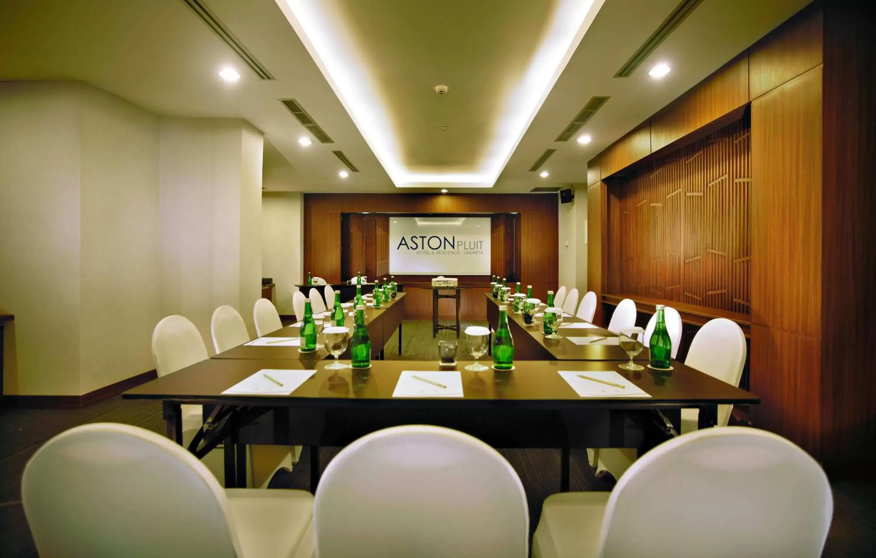 Business facilities in ASTON Pluit Hotel & Residence