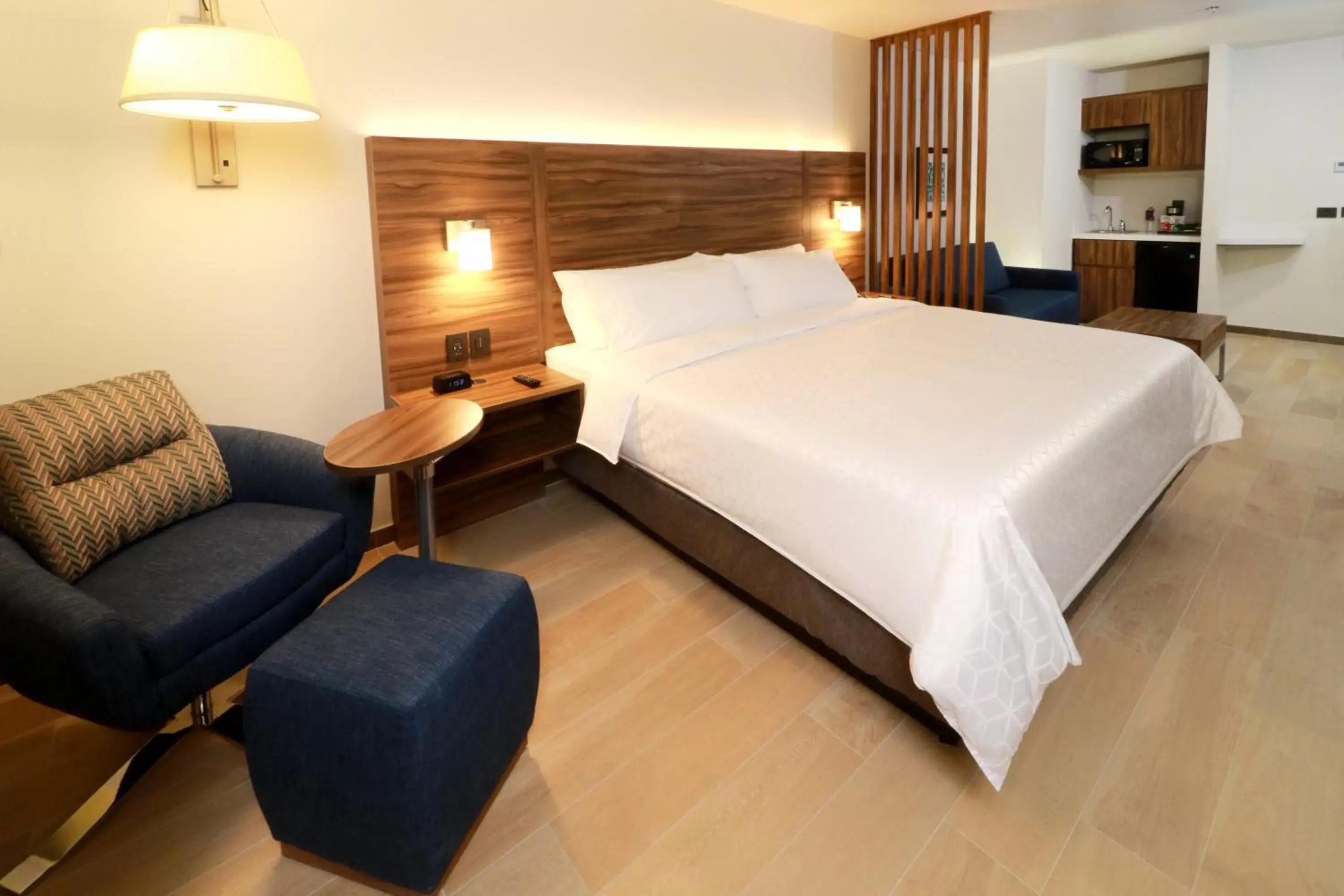 Photo of the whole room, Bed in Holiday Inn Express & Suites - Playa del Carmen, an IHG Hotel