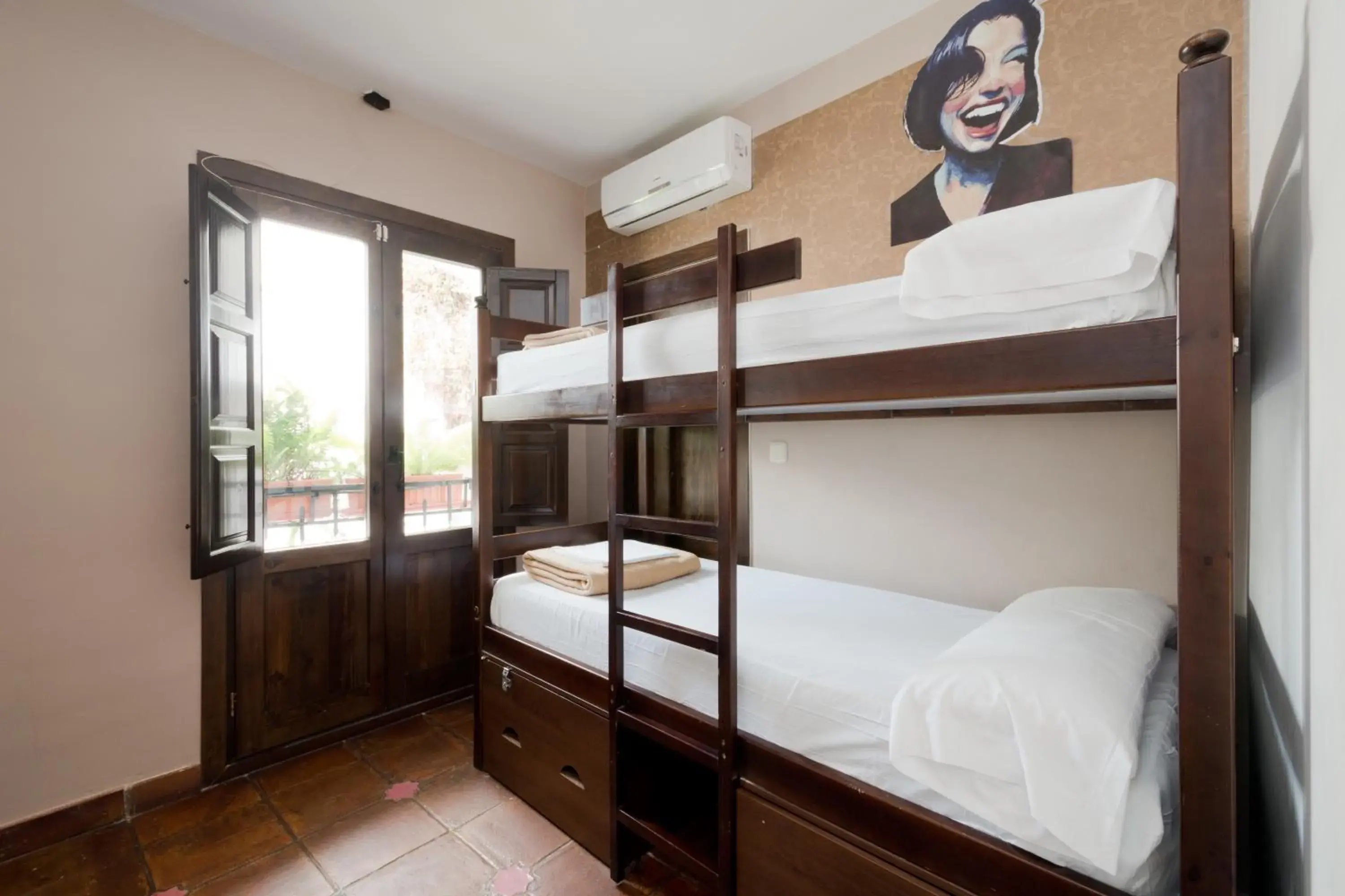 Photo of the whole room, Bunk Bed in Oasis Backpackers' Hostel Granada