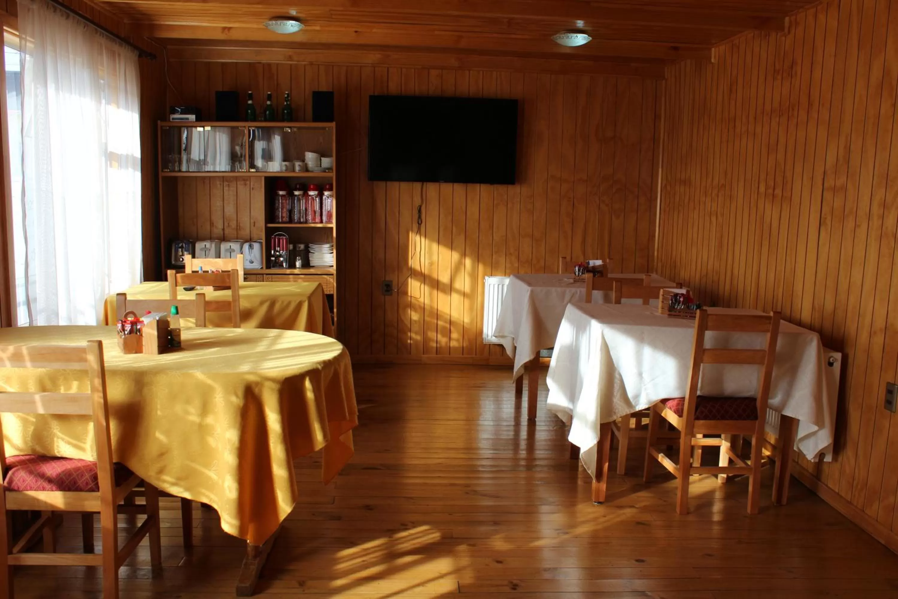 Restaurant/places to eat in Casa Lucy