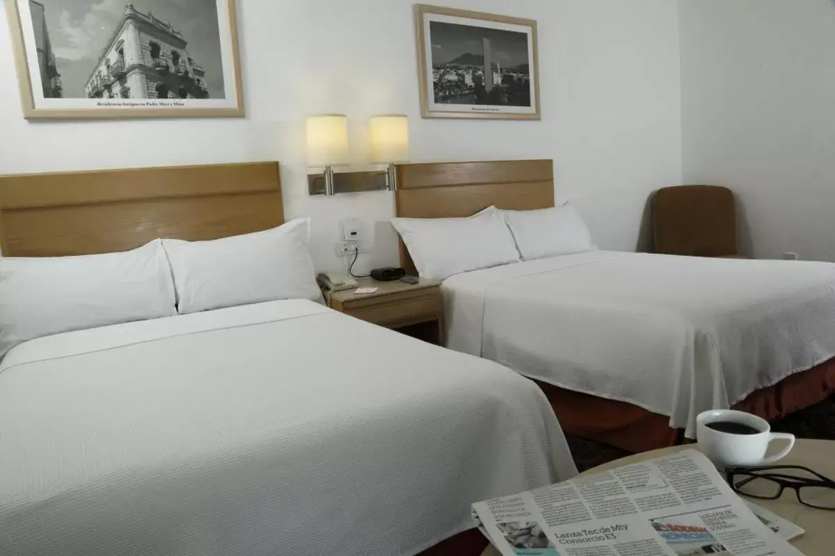 Photo of the whole room, Bed in Hotel Monterrey Macroplaza