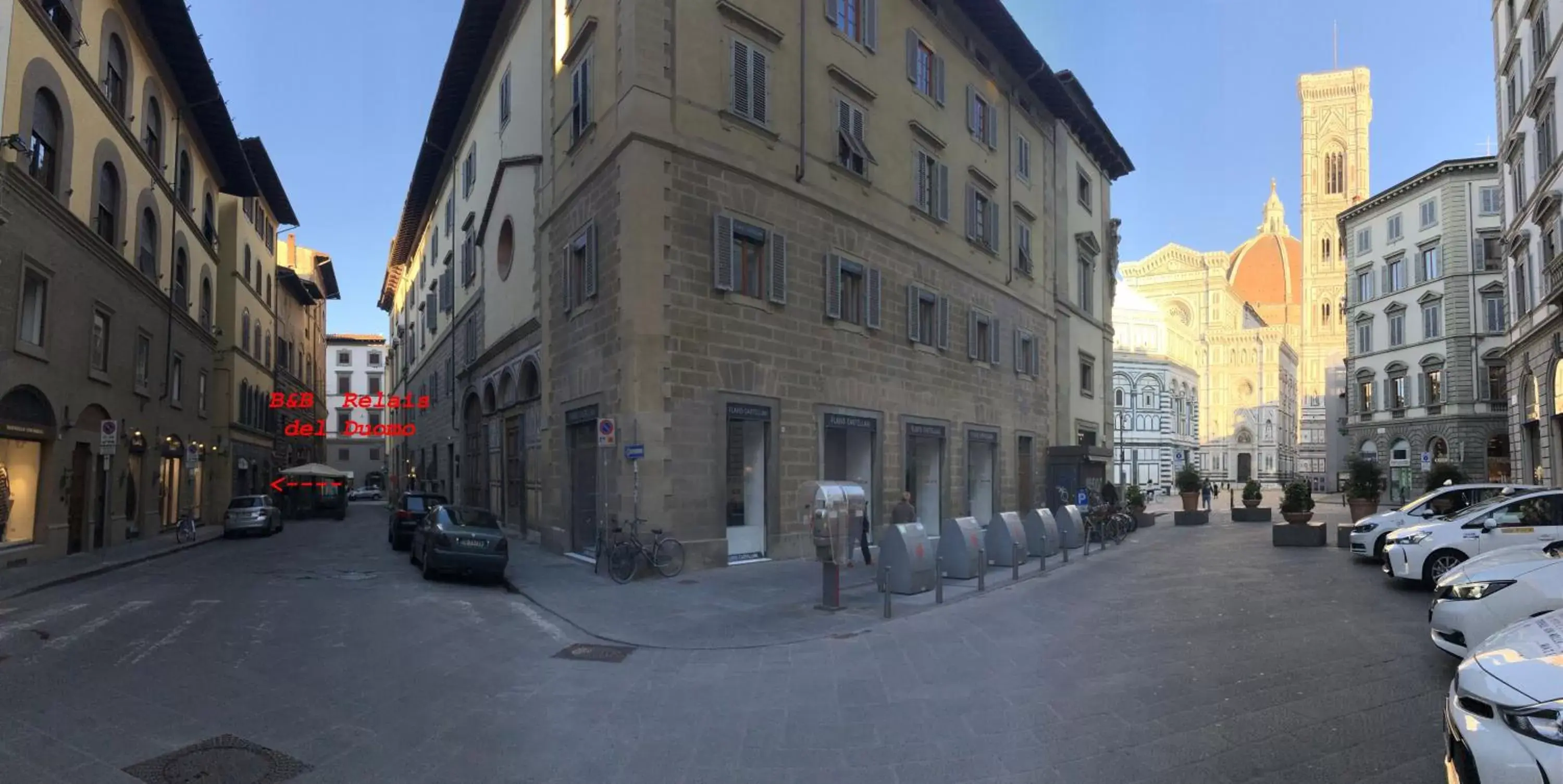 Street view, Neighborhood in Relais Del Duomo