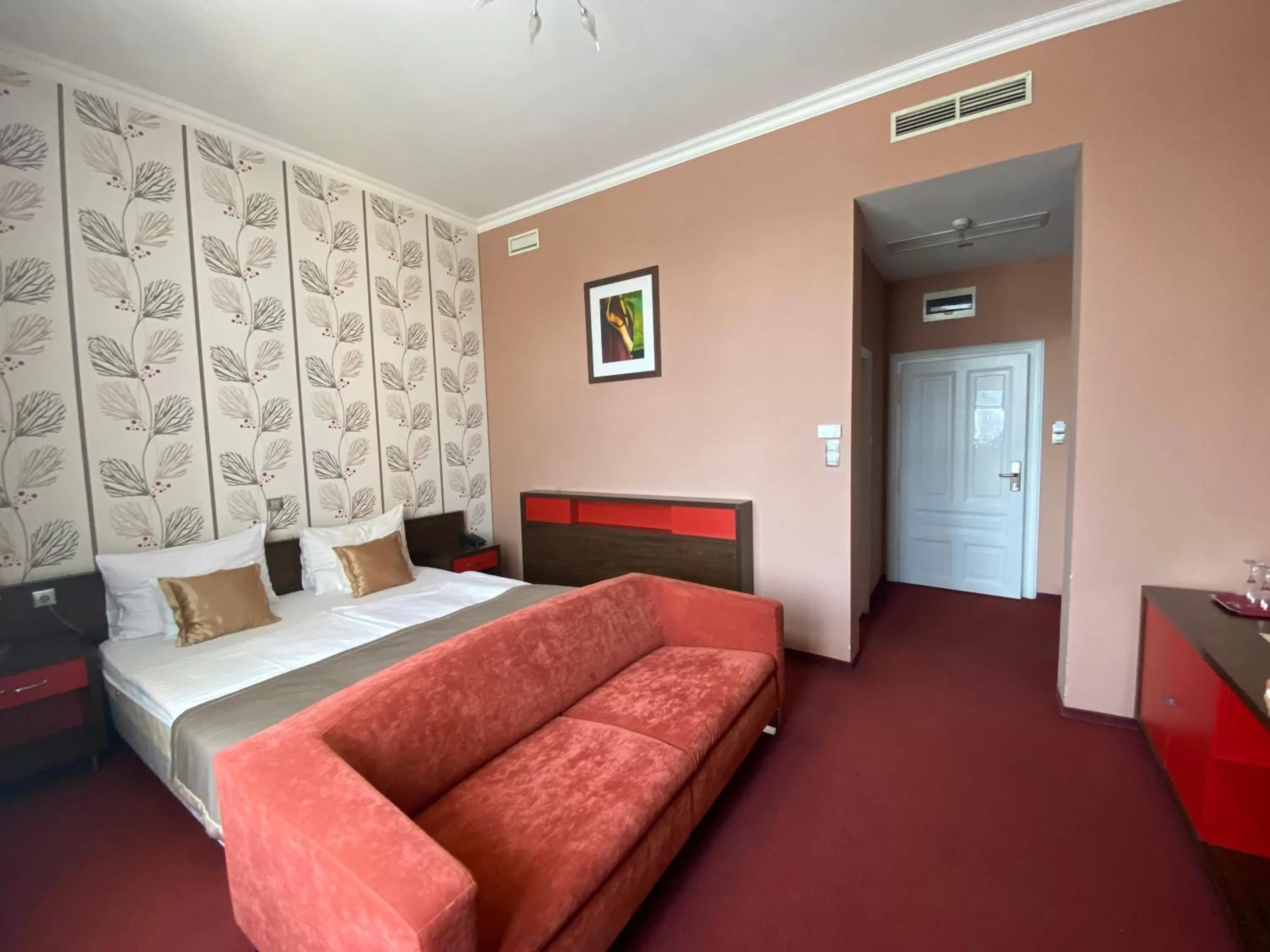 Property building, Bed in Boutique Hotel Sopianae