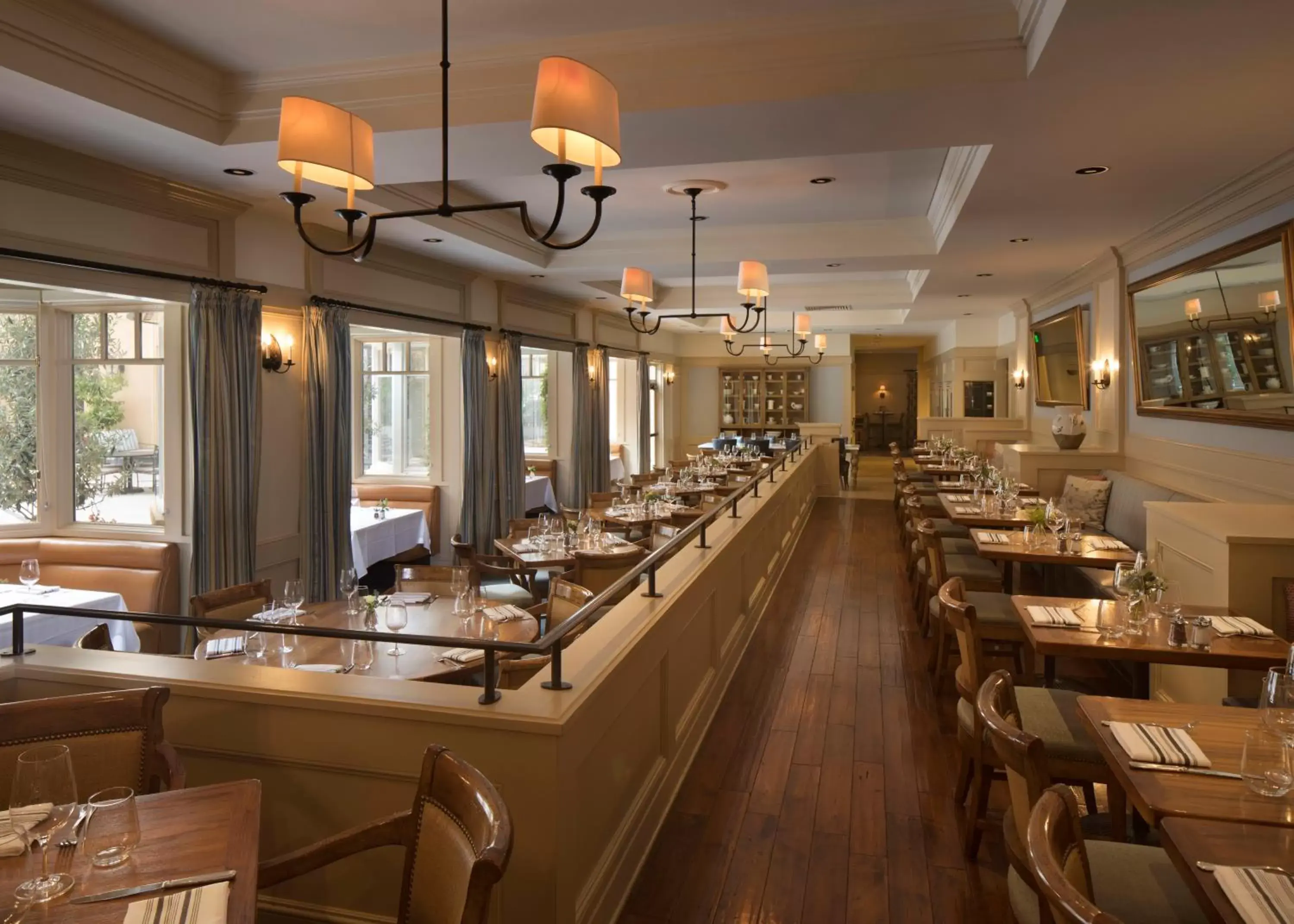 Restaurant/Places to Eat in Lafayette Park Hotel & Spa