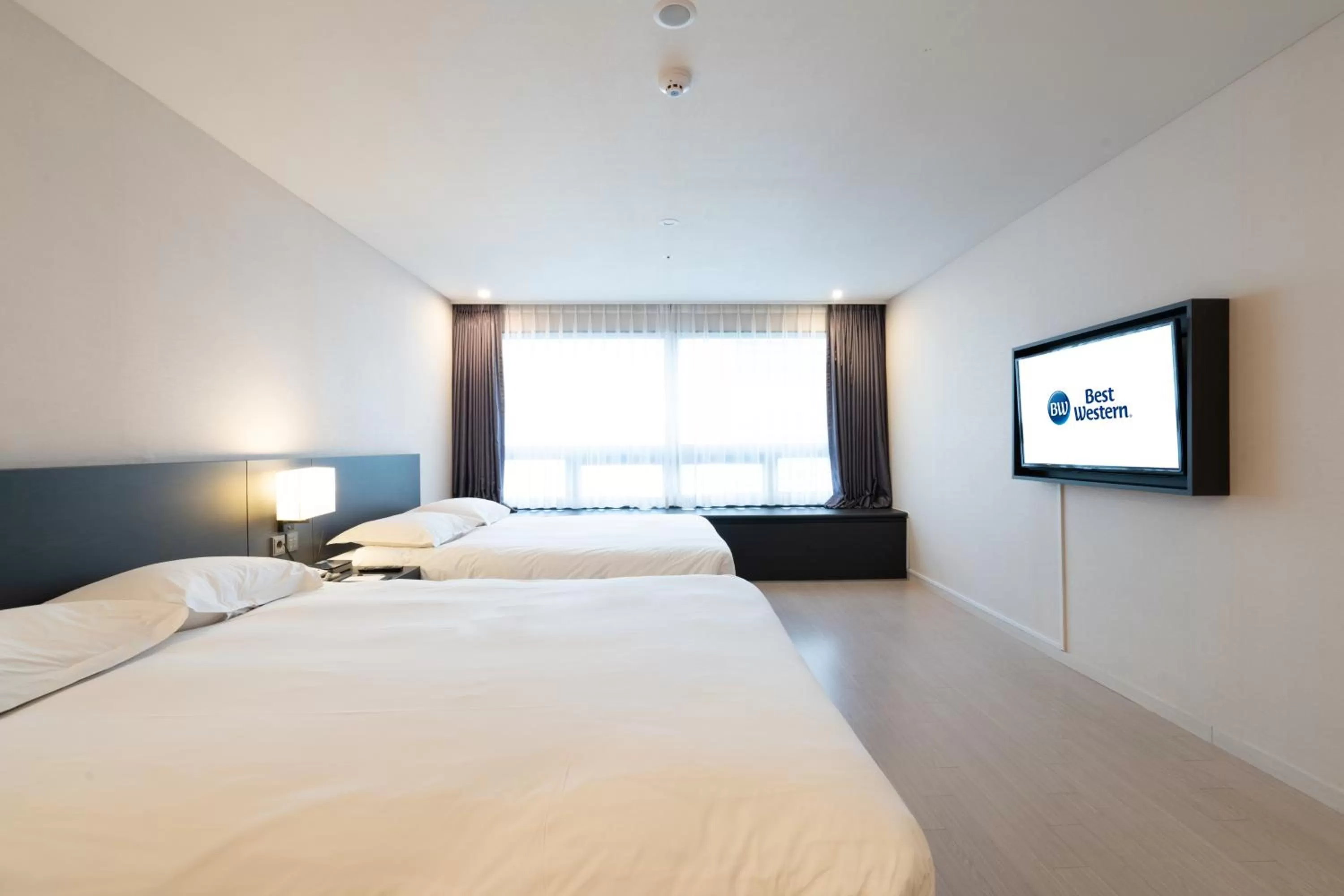 Bed in Best Western Jeju Hotel