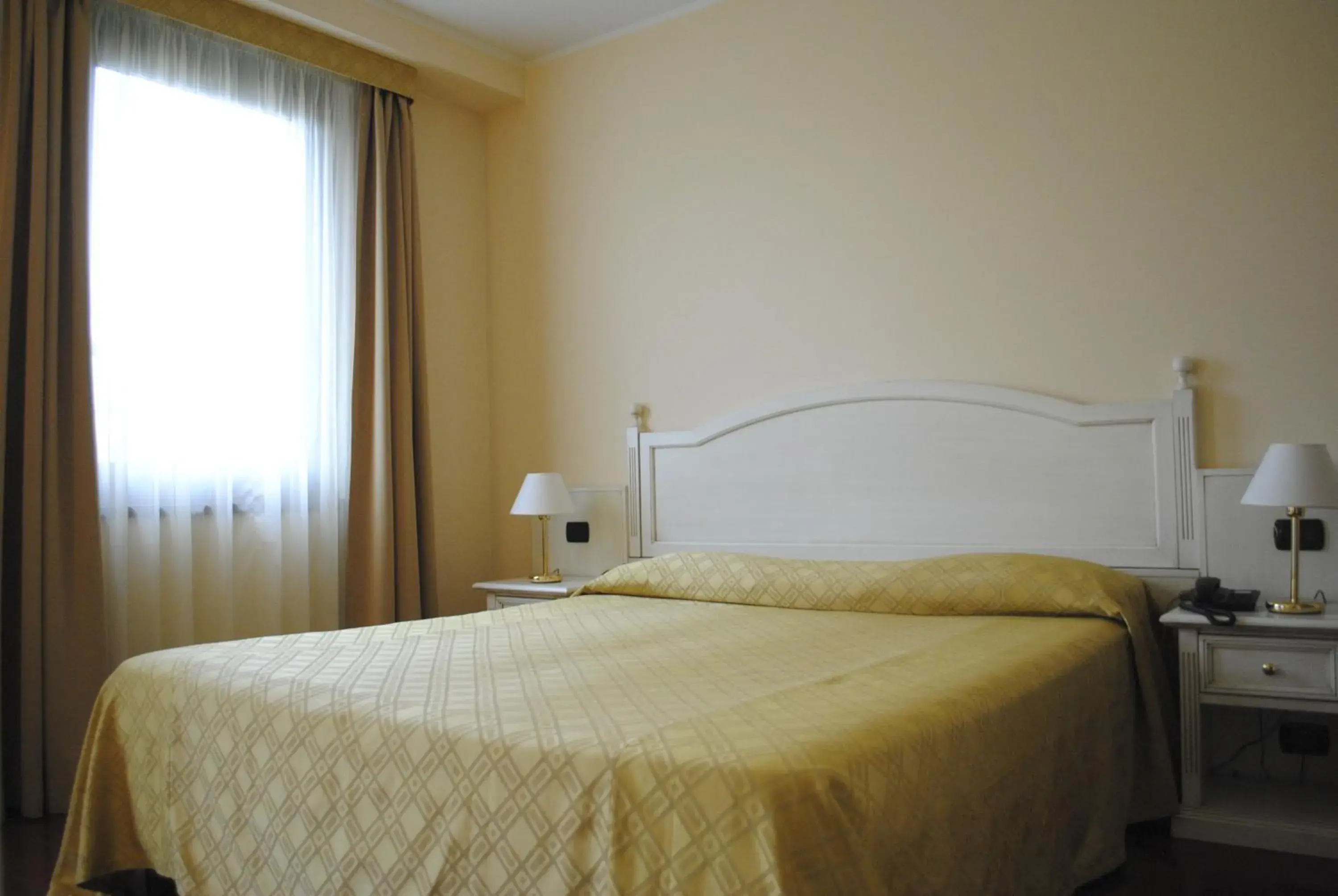 Single Room in International Hotel