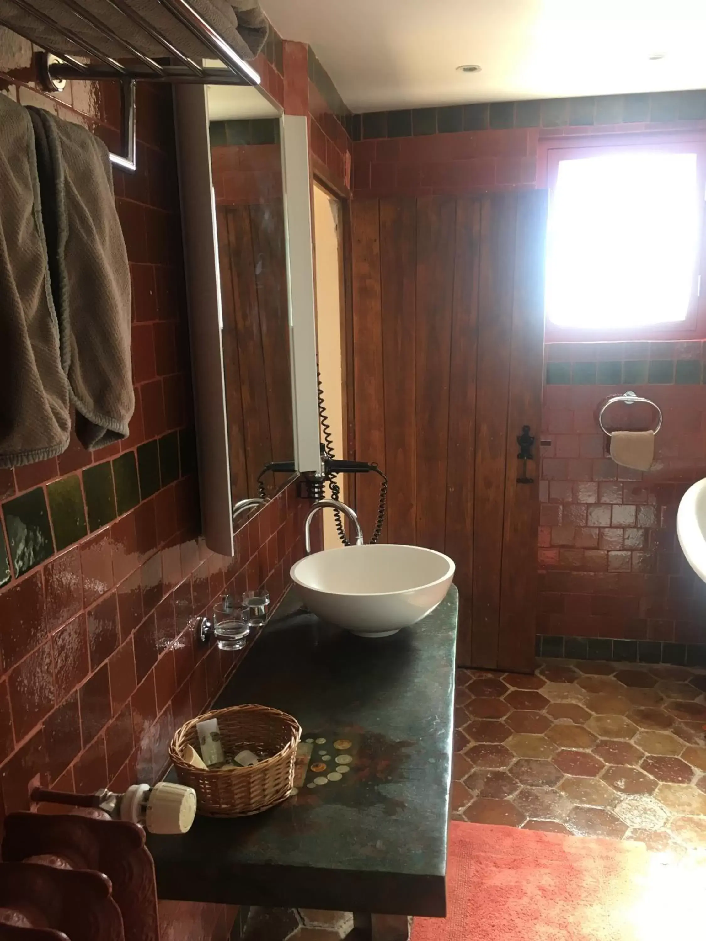 Bathroom in Demeure des Vieux Bains