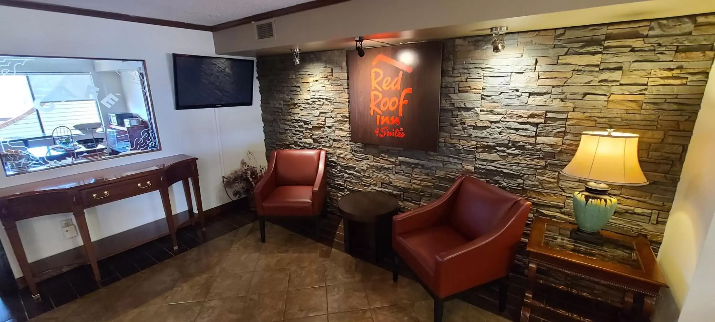 Lobby or reception, Seating Area in Red Roof Inn & Suites Cornelius - Lake Norman