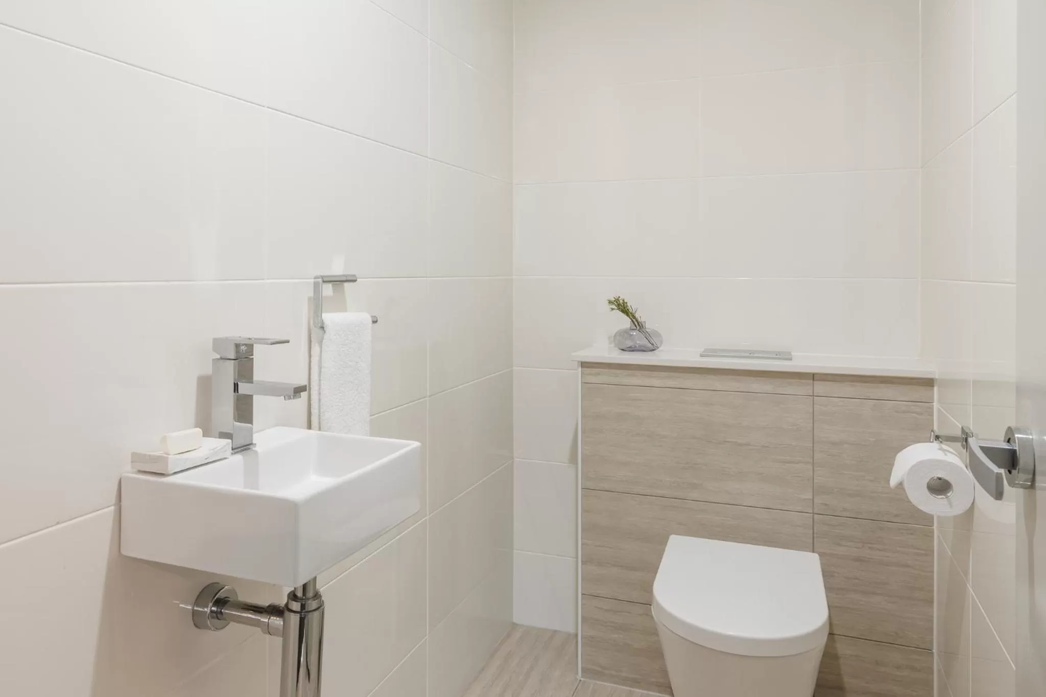 Toilet in Meriton Suites Herschel Street, Brisbane