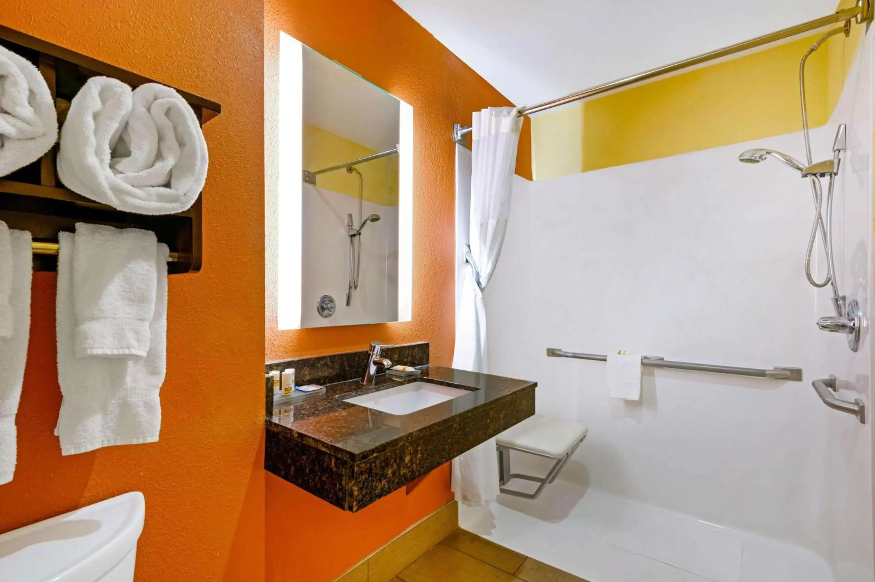 Shower, Bathroom in La Quinta by Wyndham Florence