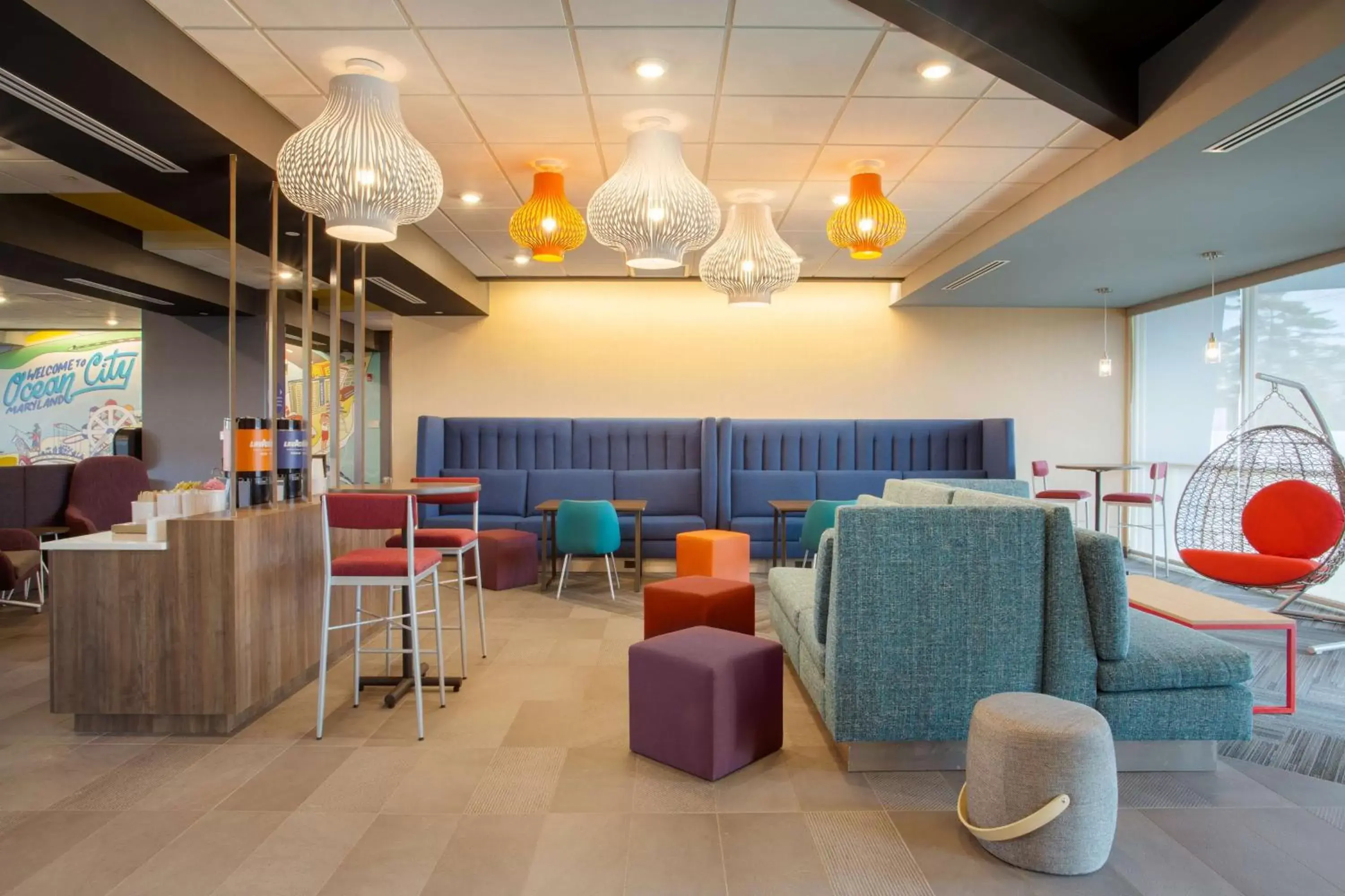 Lobby or reception, Lounge/Bar in Tru By Hilton Ocean City Bayside, Md