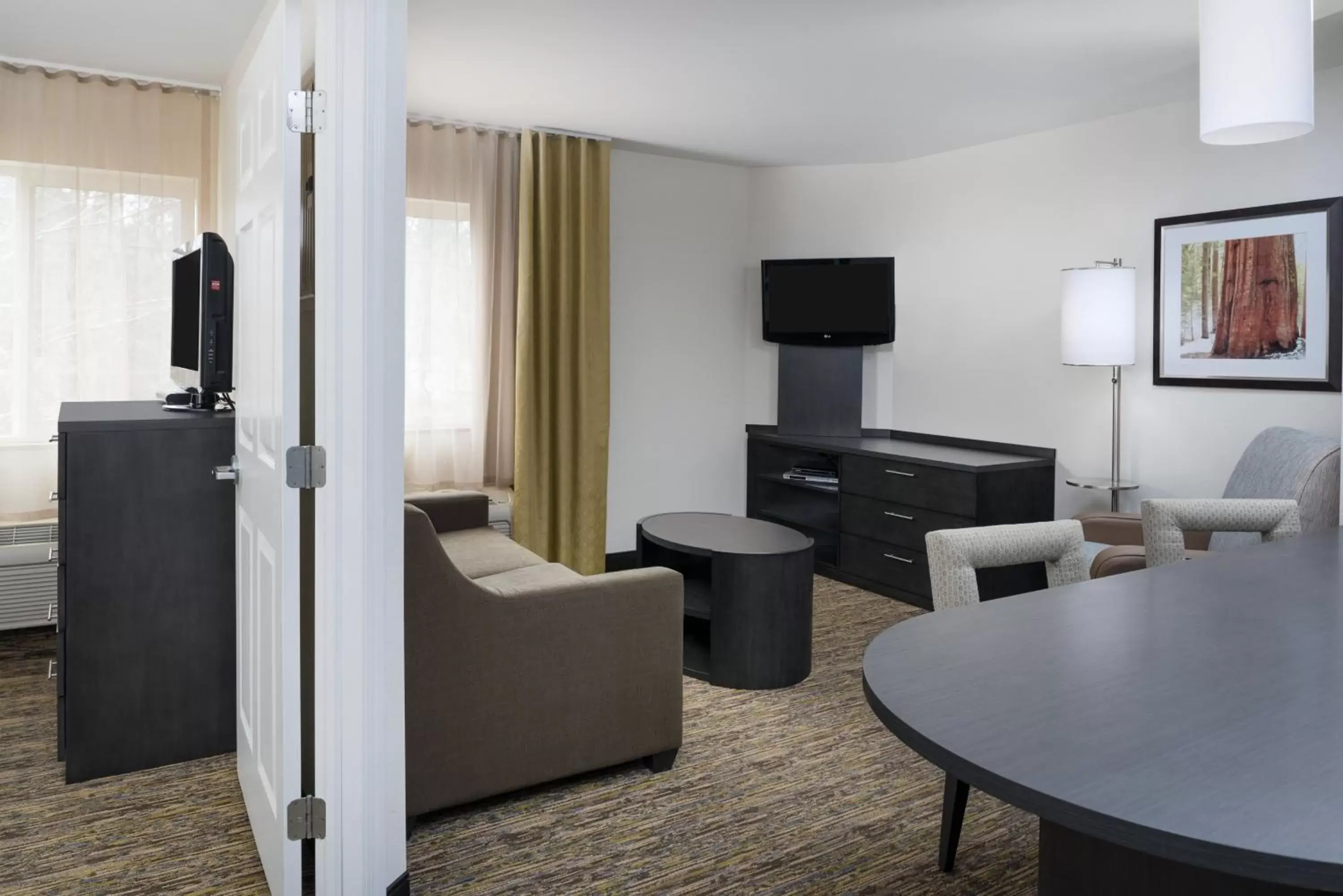 Photo of the whole room, Seating Area in Candlewood Suites Olympia - Lacey, an IHG Hotel