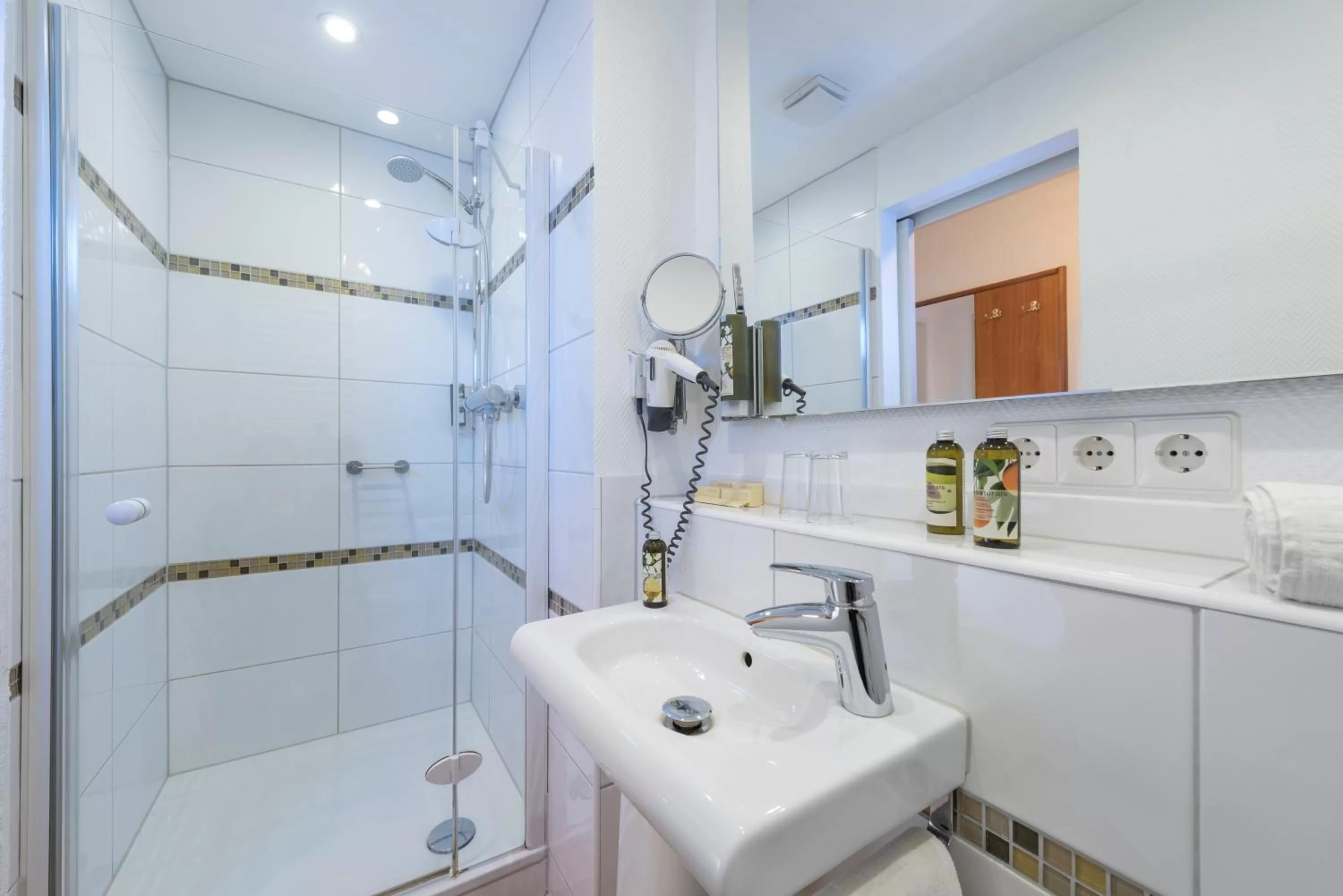 Toilet in Hotel Westfalia