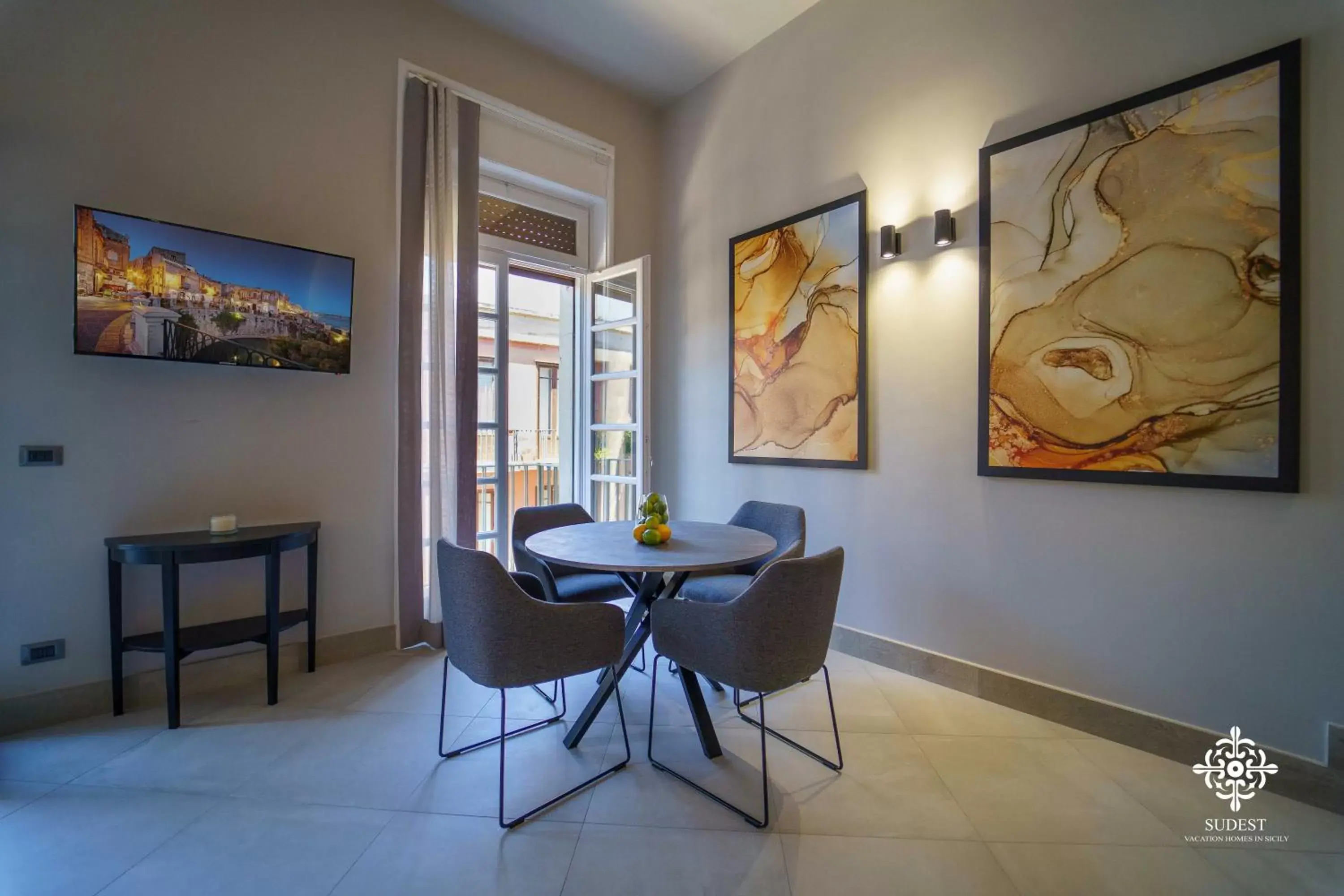 Balcony/Terrace, Dining Area in Matteotti Luxury Residence