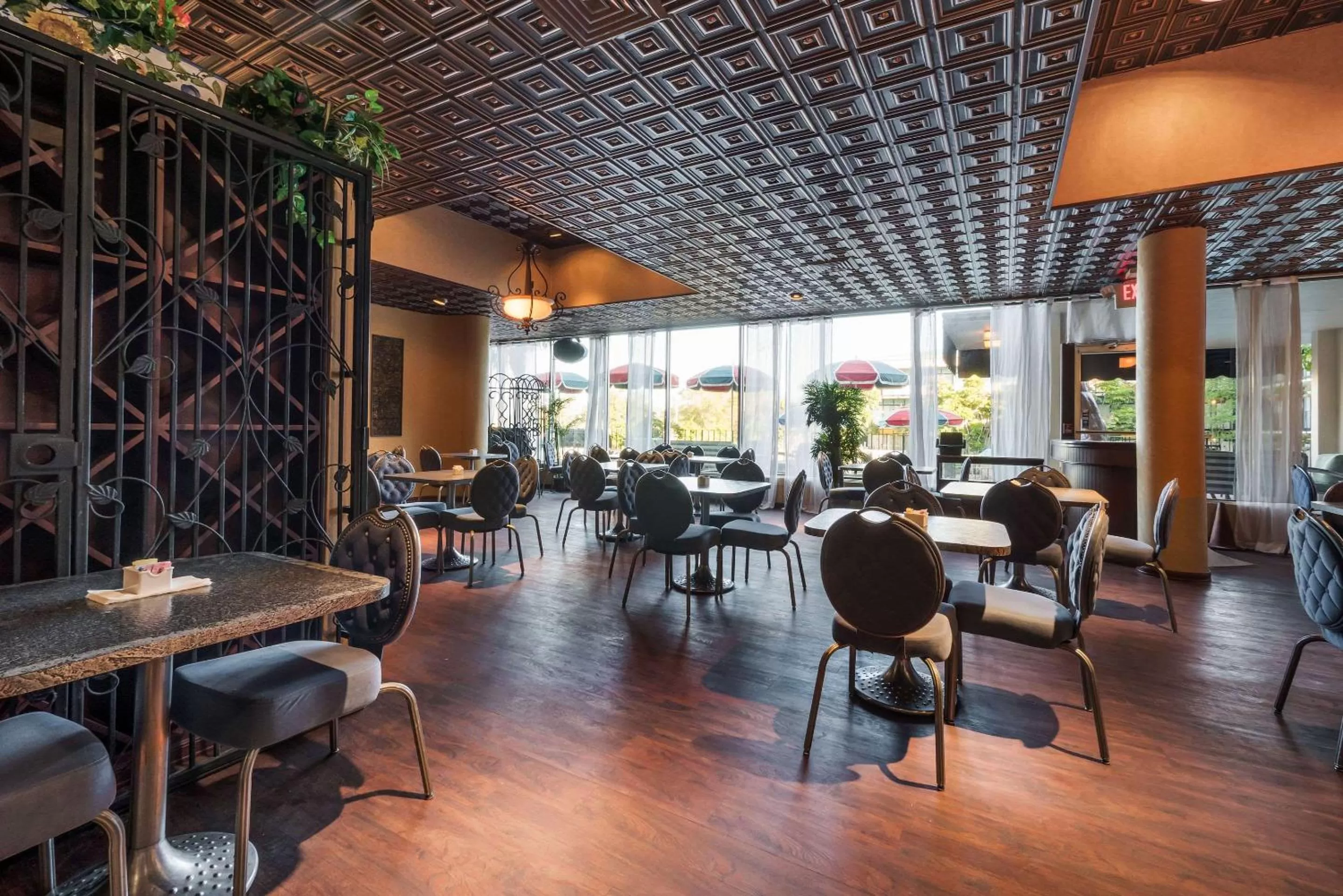 Restaurant/Places to Eat in Econo Lodge Winter Haven Chain of Lakes