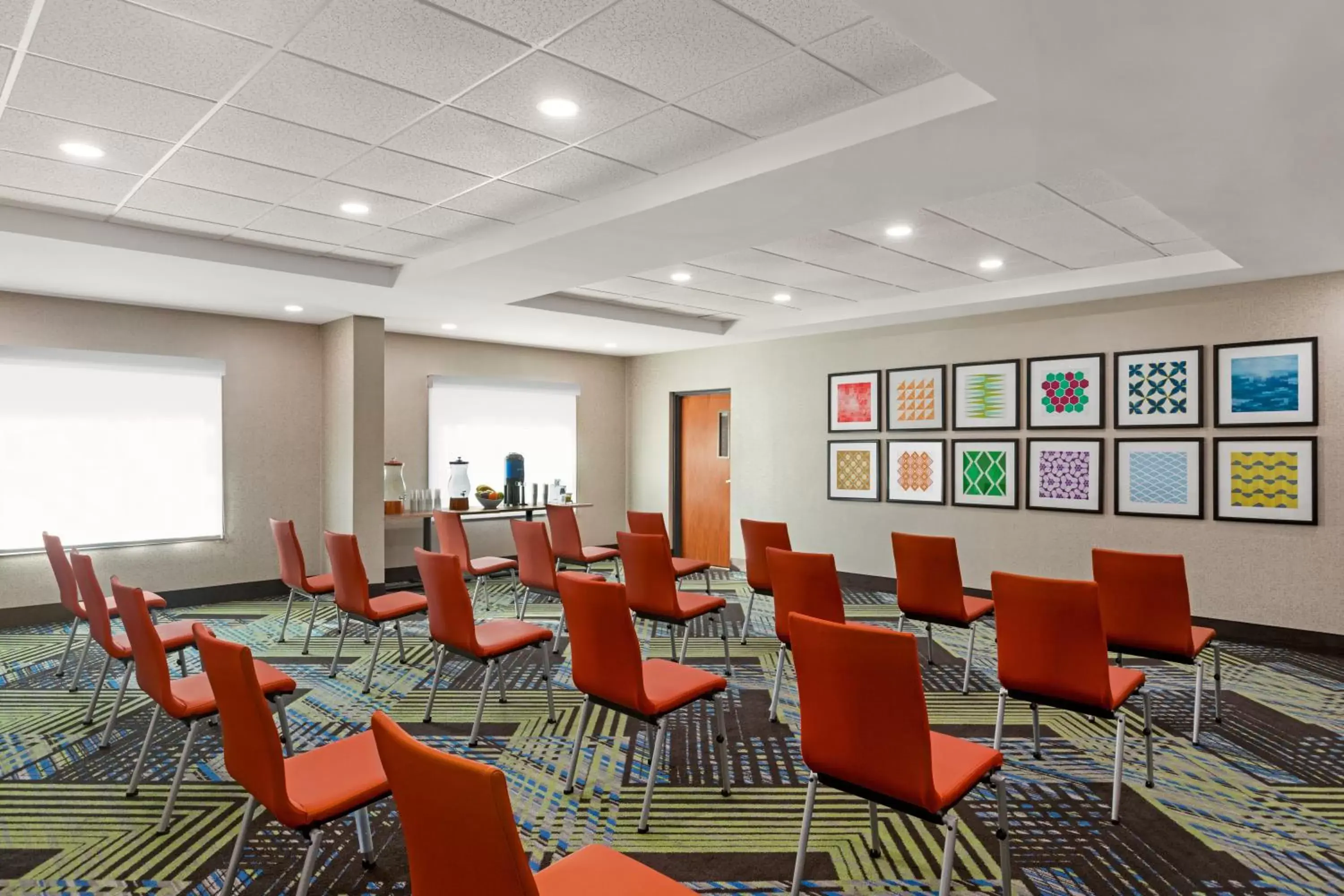Meeting/conference room in Holiday Inn Express & Suites Pembroke Pines-Sheridan St, an IHG Hotel