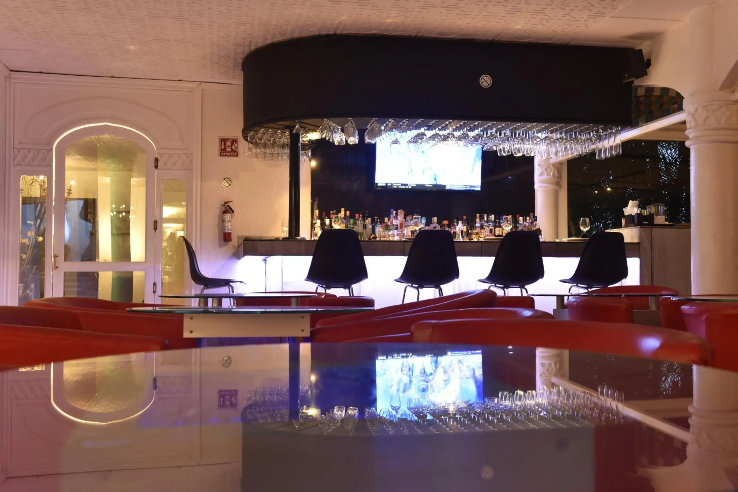 Lounge or bar, Swimming Pool in Villa Bejar Cuernavaca