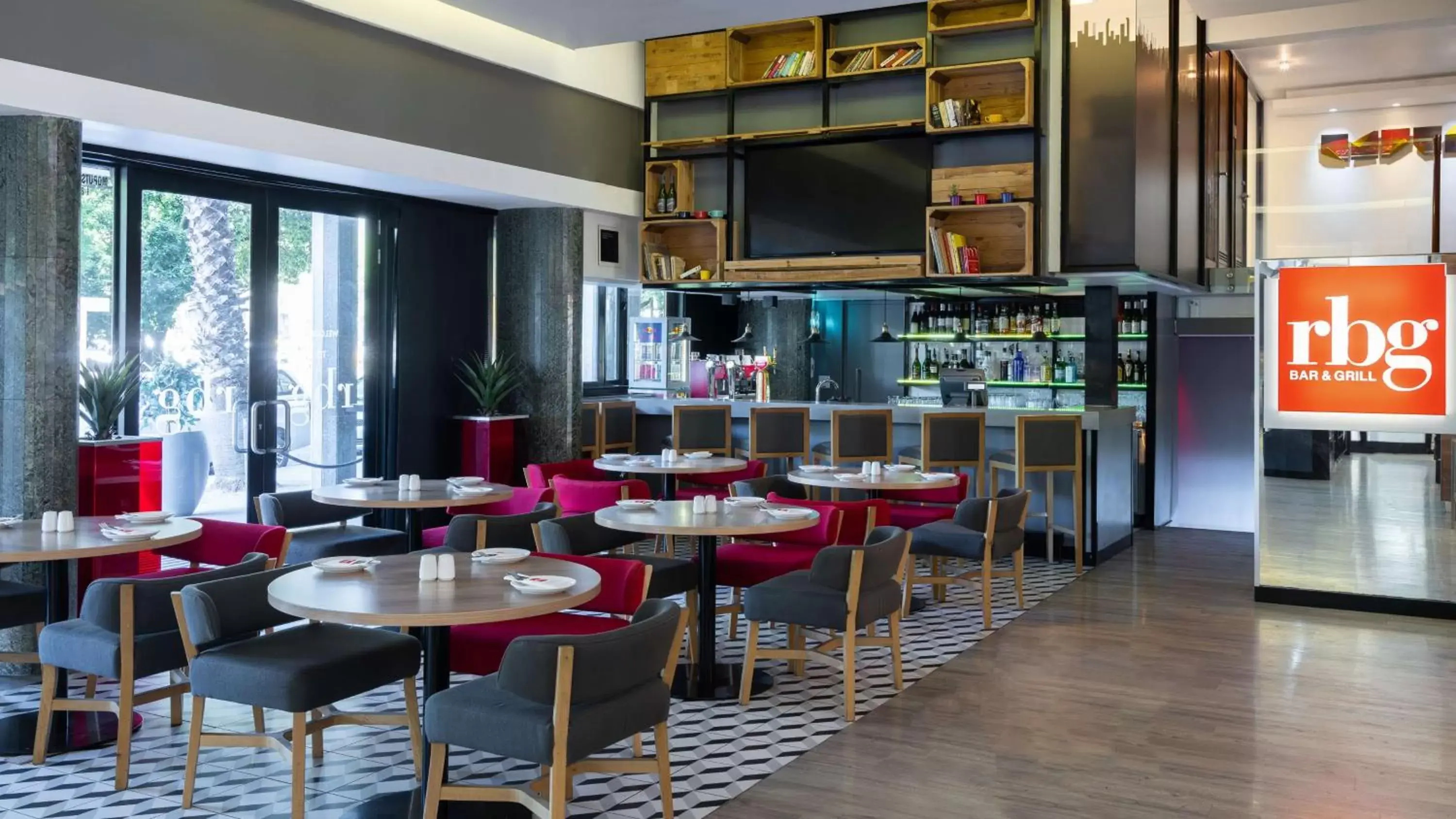 Restaurant/places to eat, Lounge/Bar in Park Inn by Radisson Cape Town Foreshore