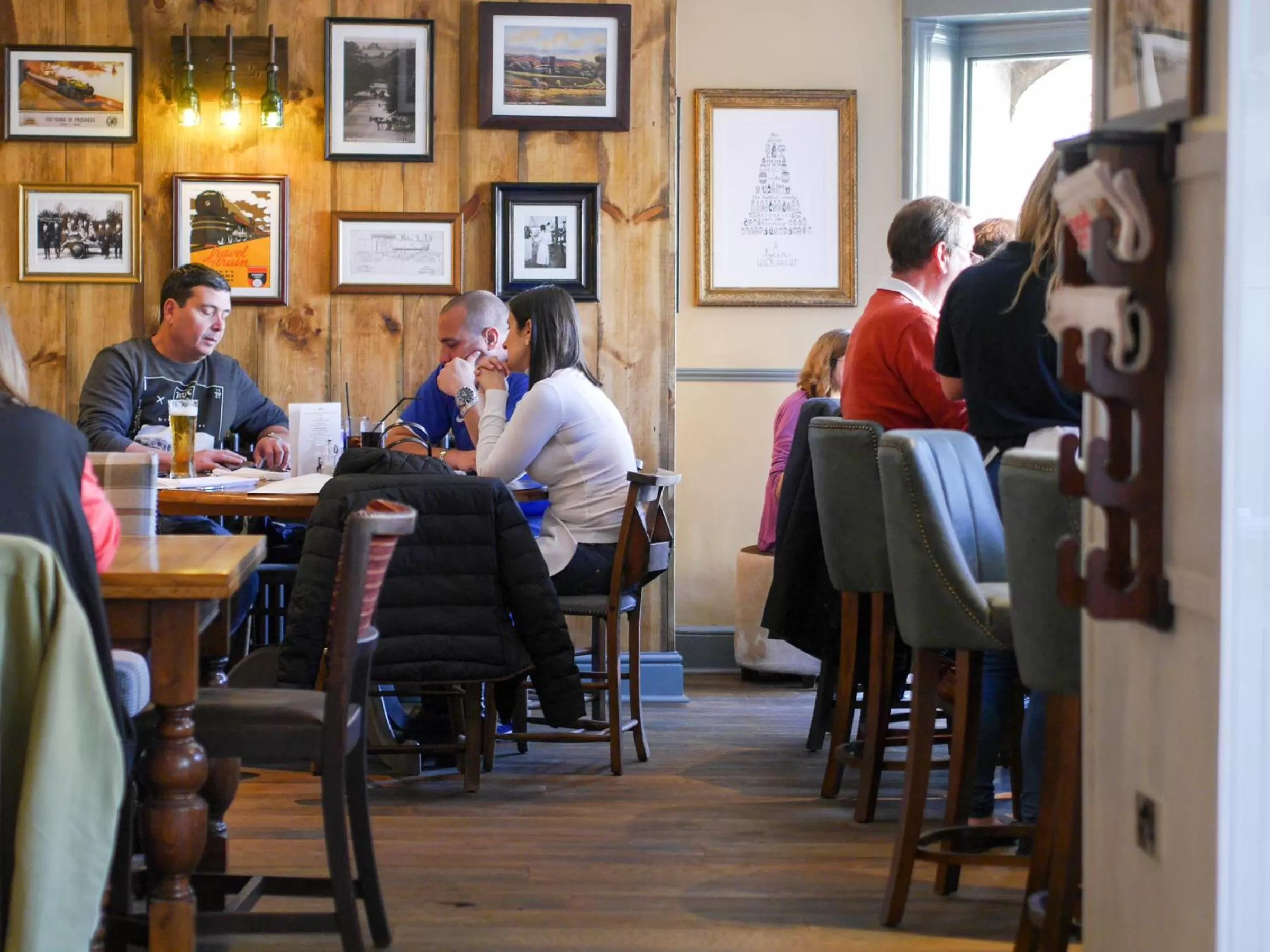 Lounge or bar in The Fox