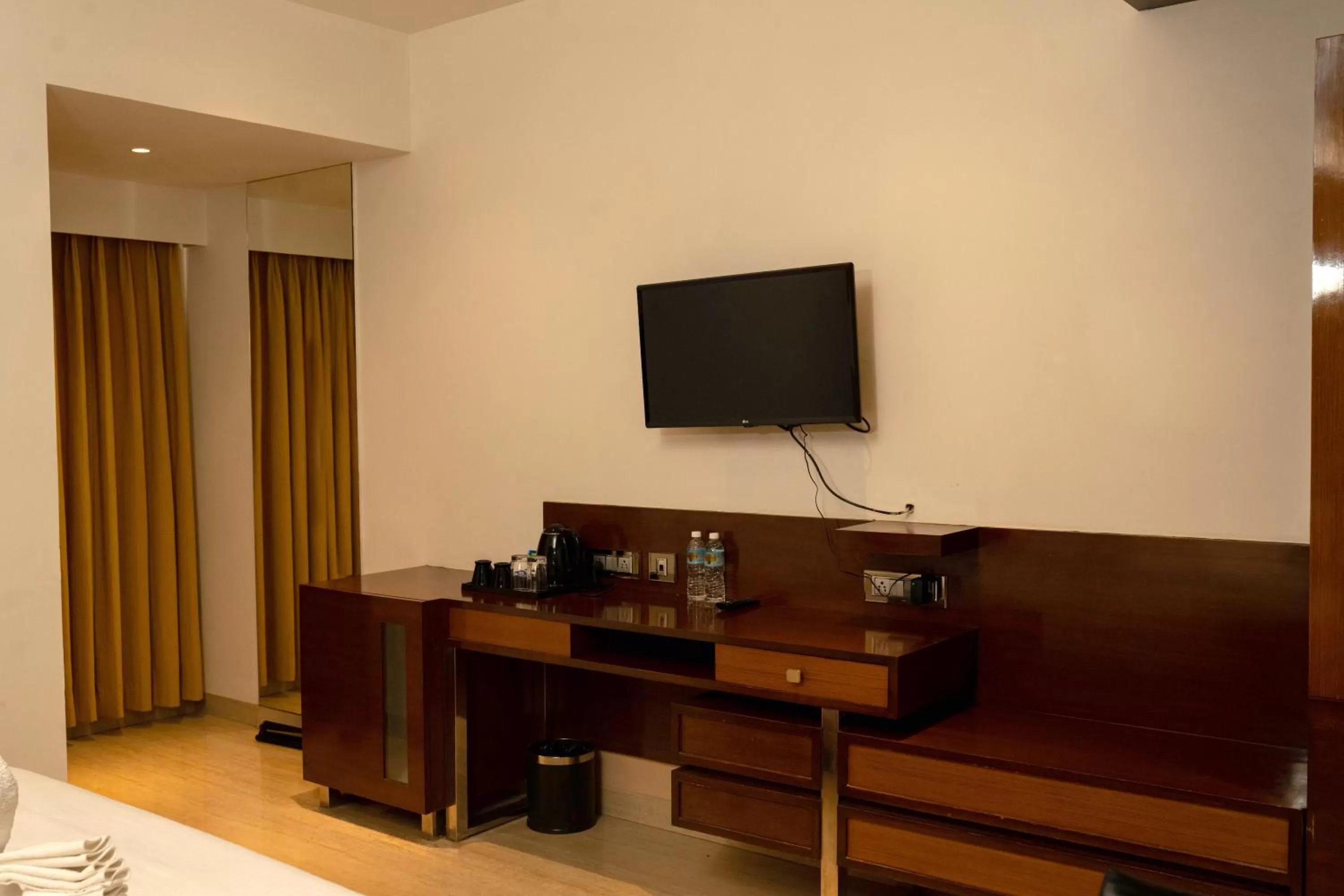 TV and multimedia in Hotel Namo Residency