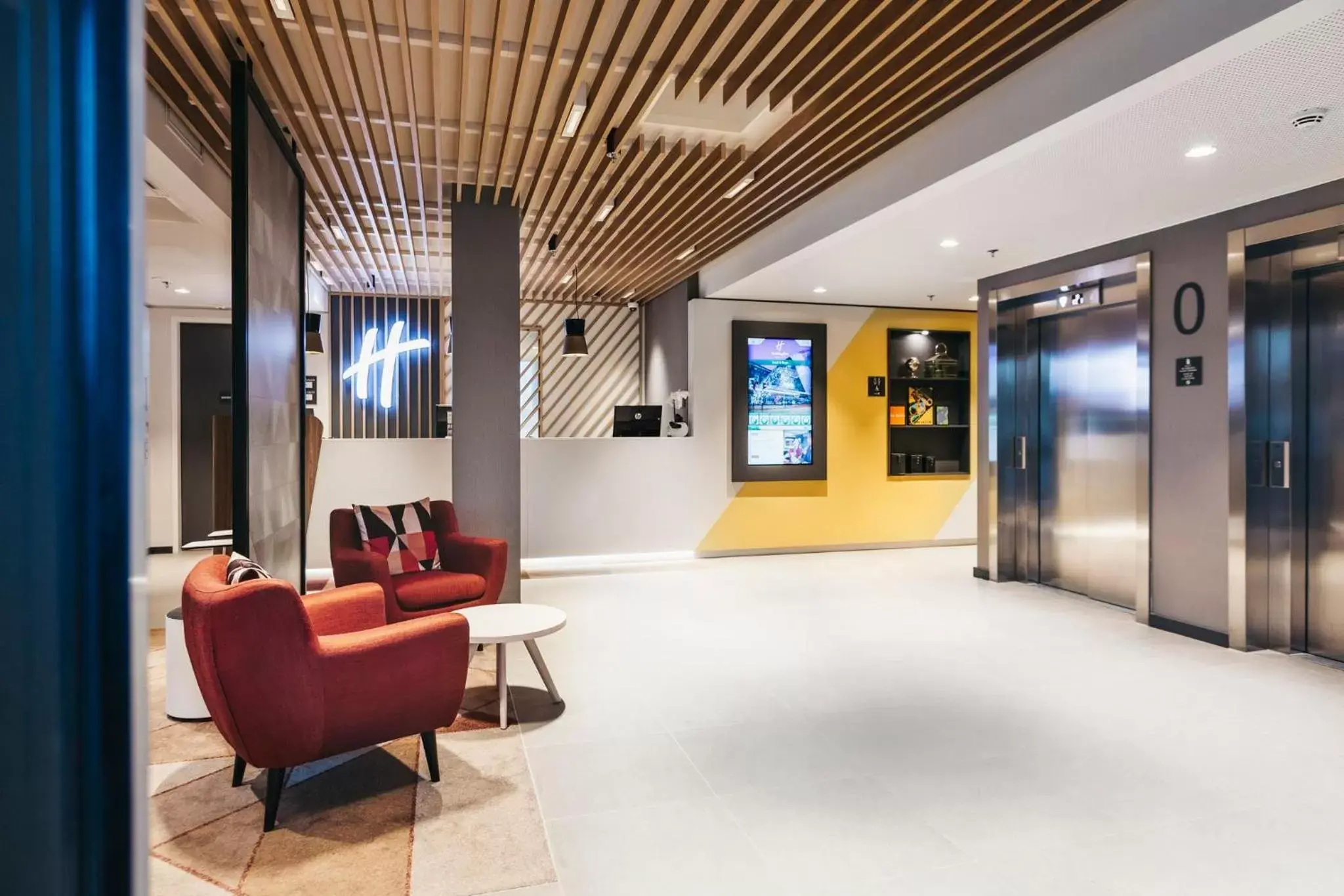 Lobby or reception, Lobby/Reception in Holiday Inn - Eindhoven Airport, an IHG Hotel