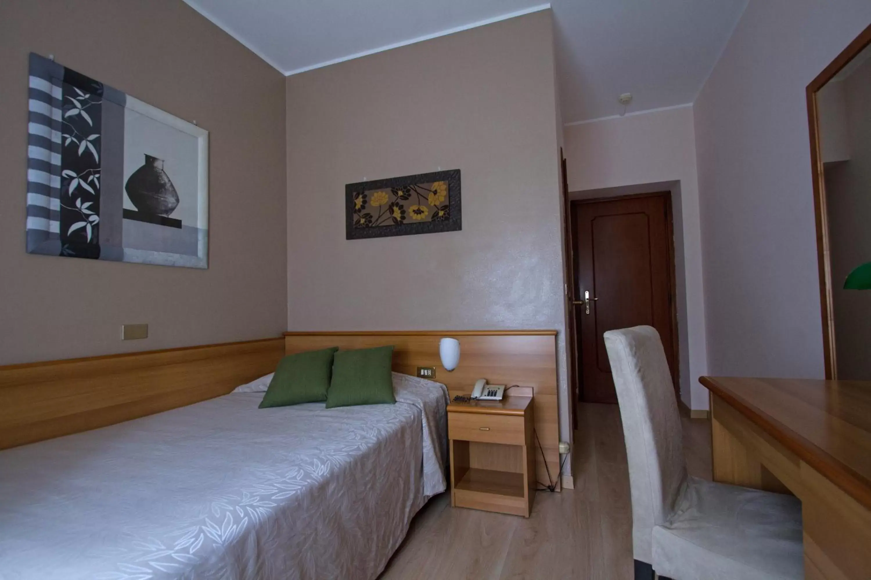 Bed in Hotel Adriano Bed in Hotel Adriano