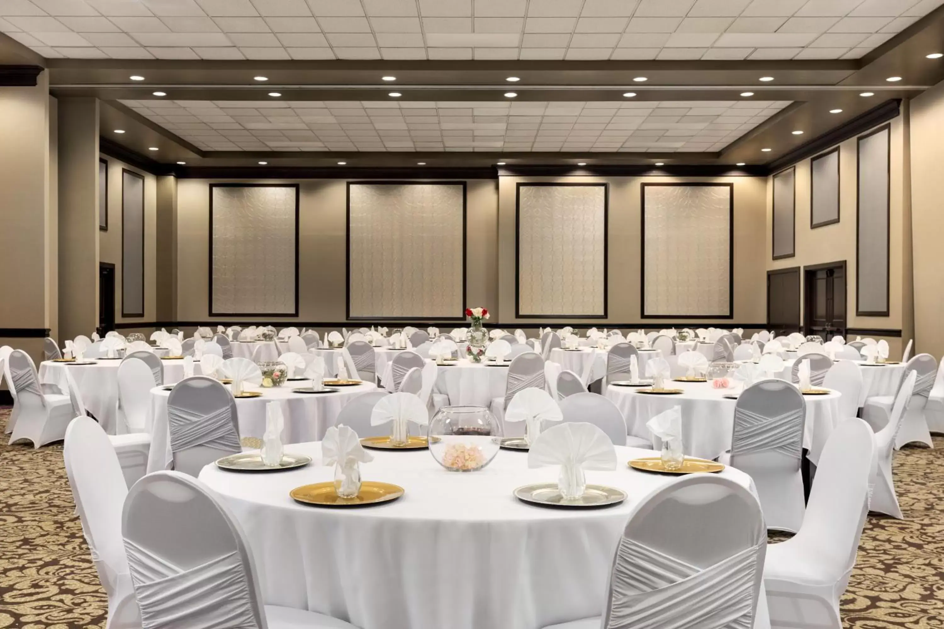wedding, Banquet Facilities in IBAN Hotel, Trademark Collection by Wyndham