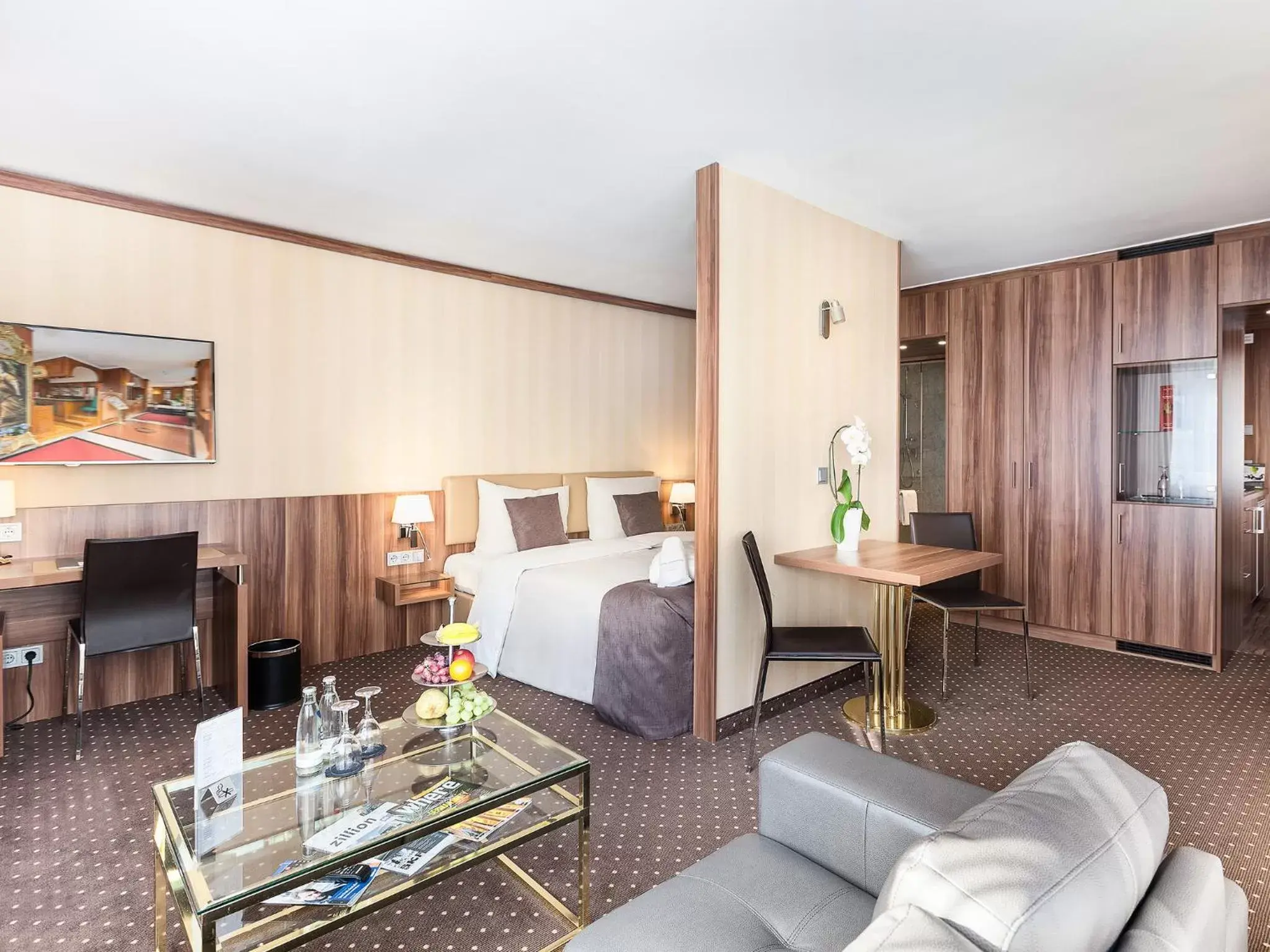 Photo of the whole room, Bed in Living Hotel Berlin Mitte Photo of the whole room, Bed in Living Hotel Berlin Mitte