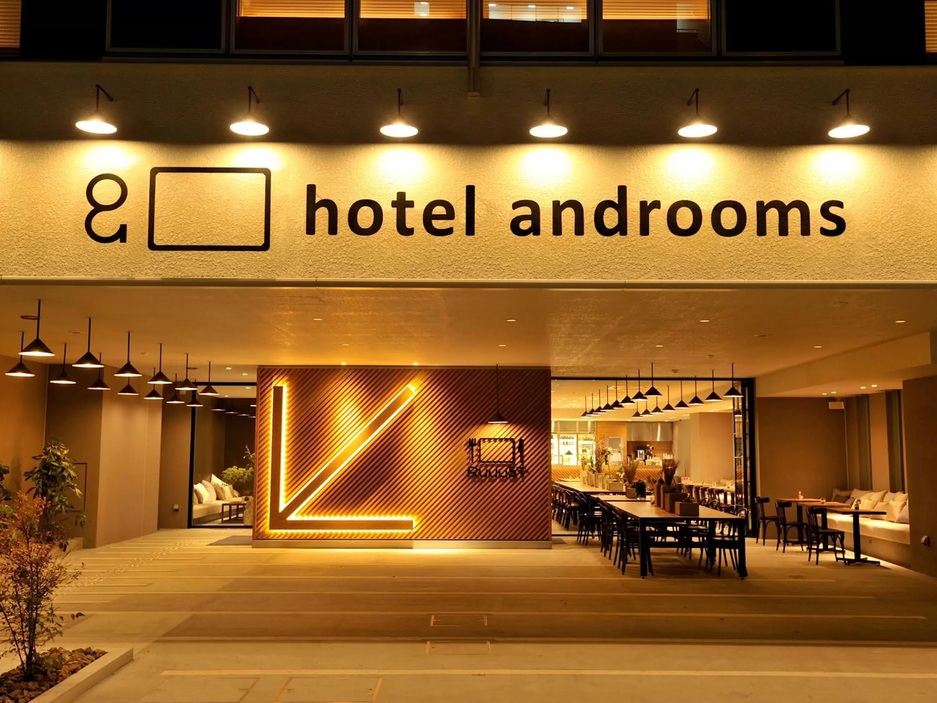 Facade/entrance in hotel androoms Osaka Hommachi