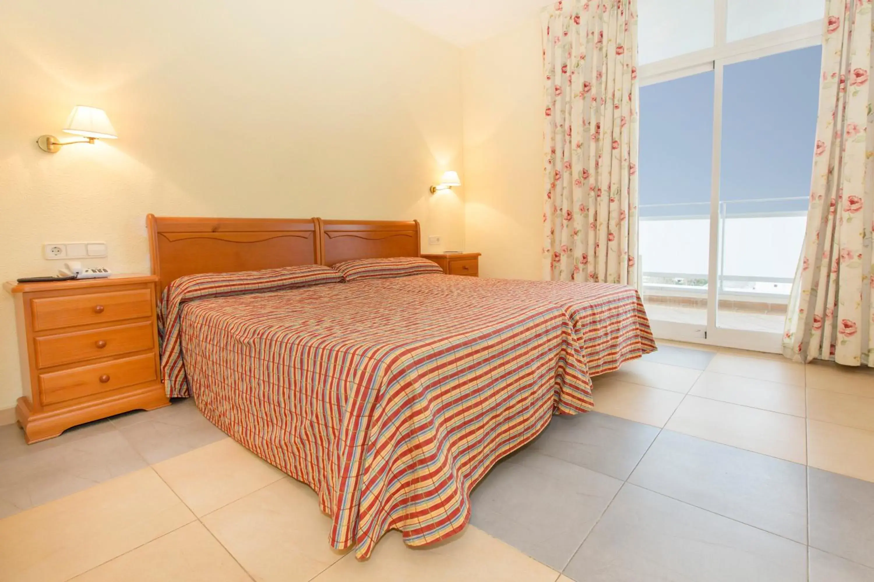 Double Room with Terrace in Hotel Tres Anclas Double Room with Terrace in Hotel Tres Anclas