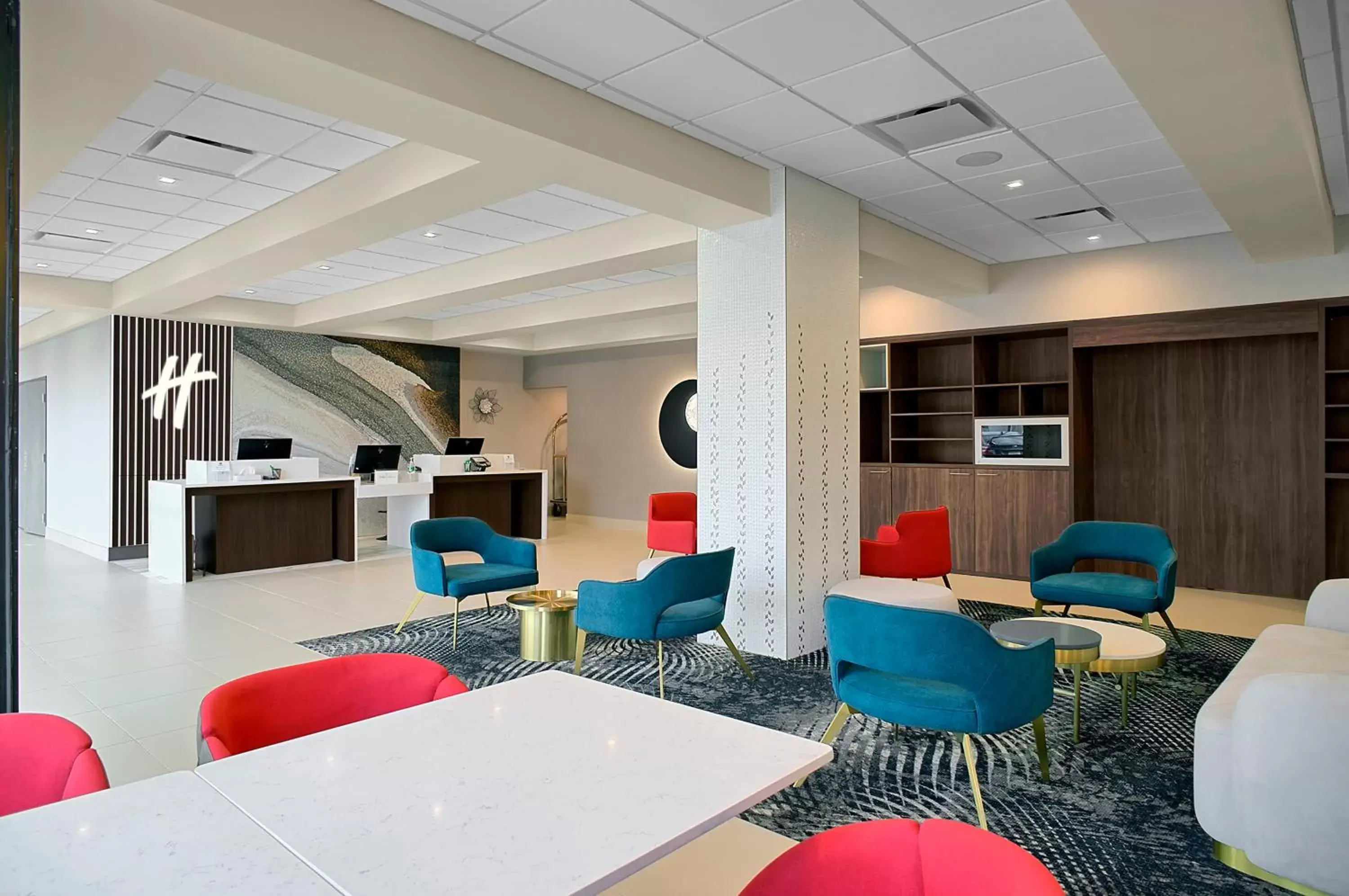 Property building, Lobby/Reception in Holiday Inn Hotel & Suites Chicago - Downtown, an IHG Hotel