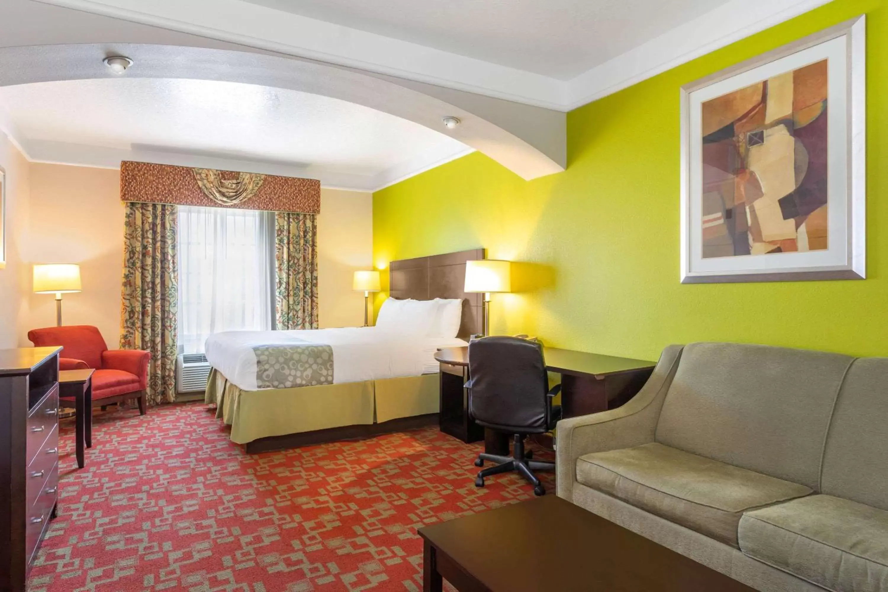 Photo of the whole room in La Quinta Inn & Suites by Wyndham St. Augustine