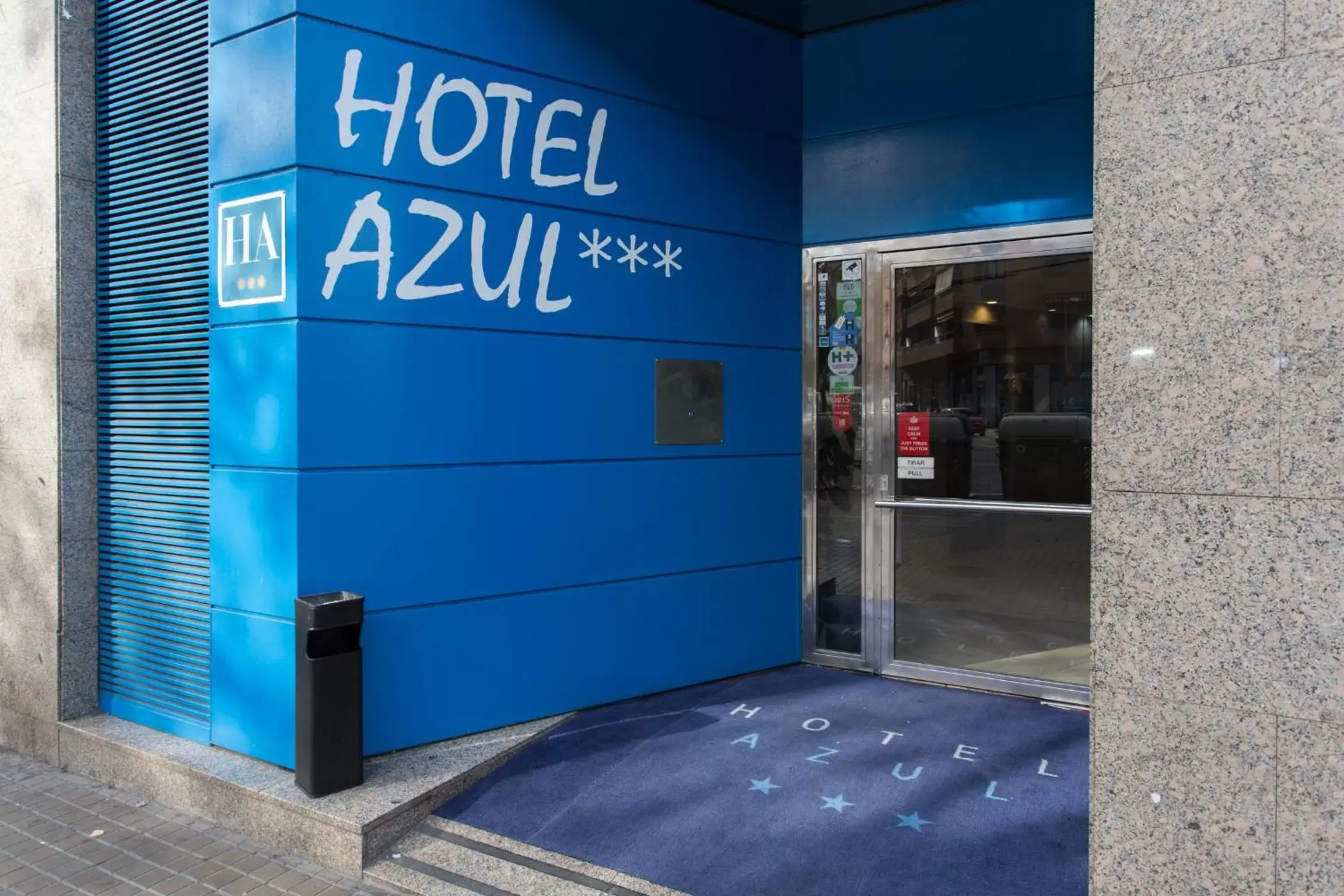 Facade/entrance in Hotel Acta Azul Barcelona