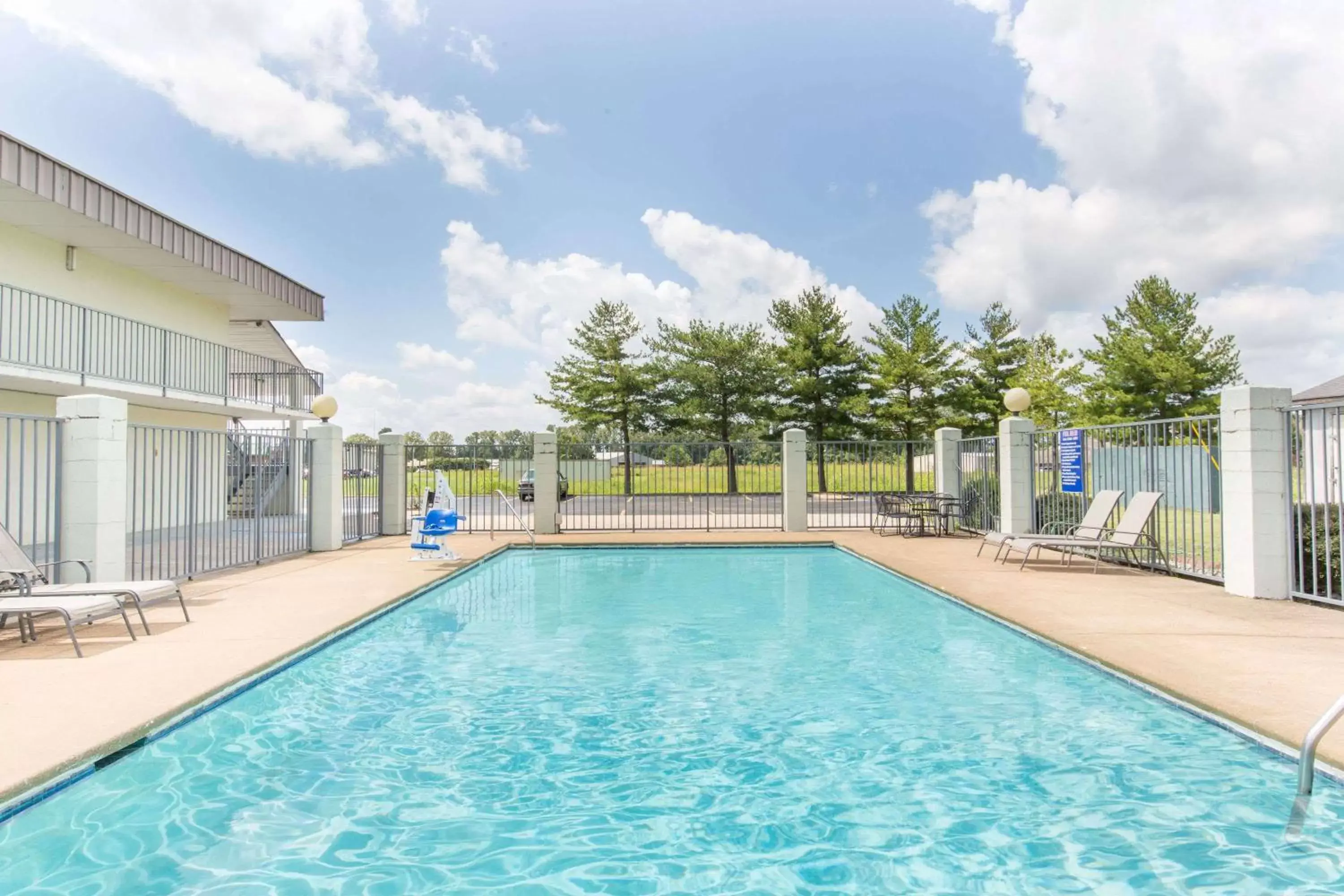 Days Inn by Wyndham Ripley Days Inn by Wyndham Ripley
