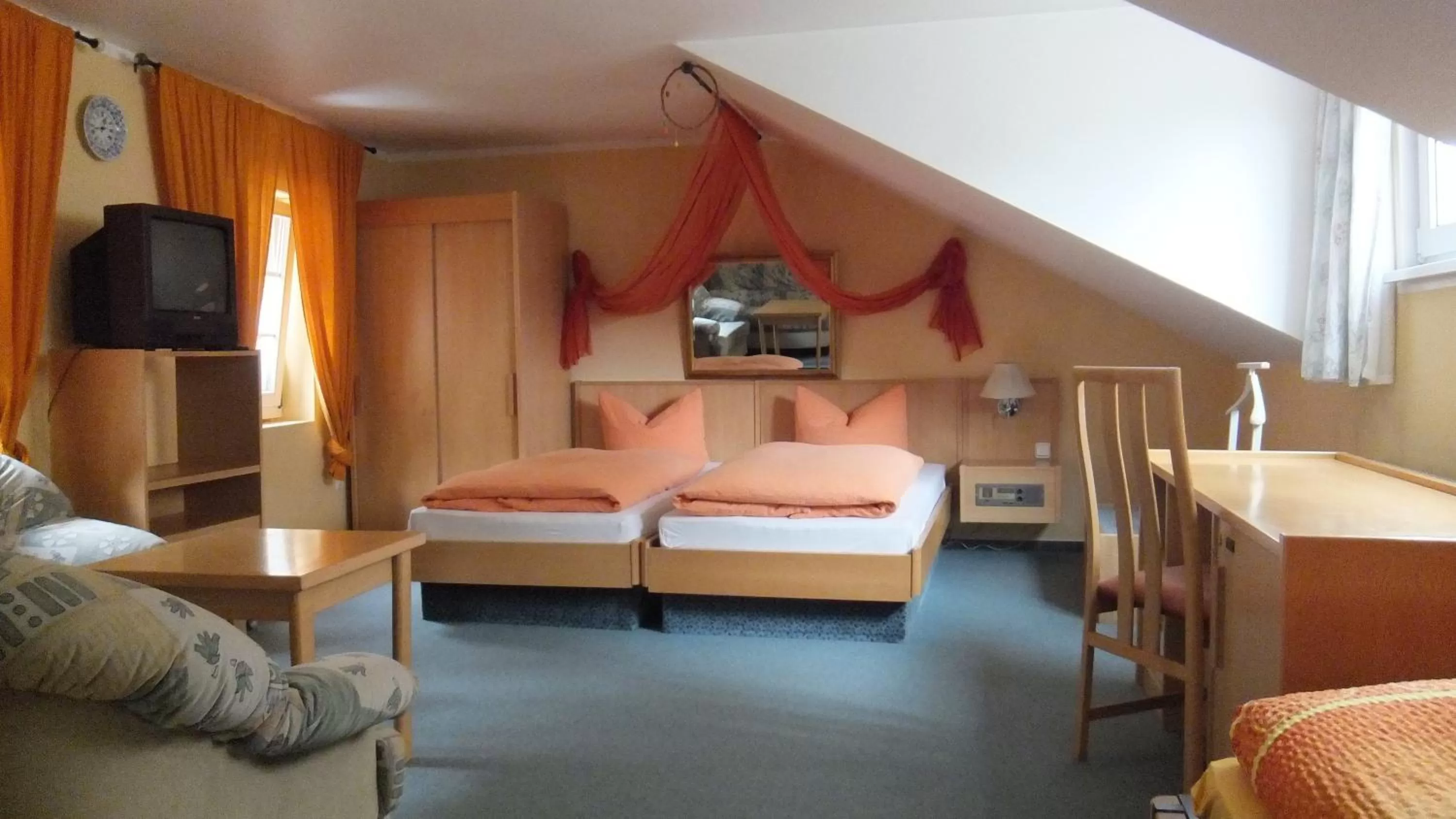 Bed in Hotel Schlossberg